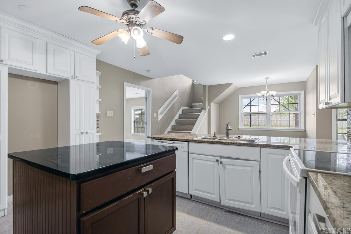 HURRICANE LAKE EST - Residential