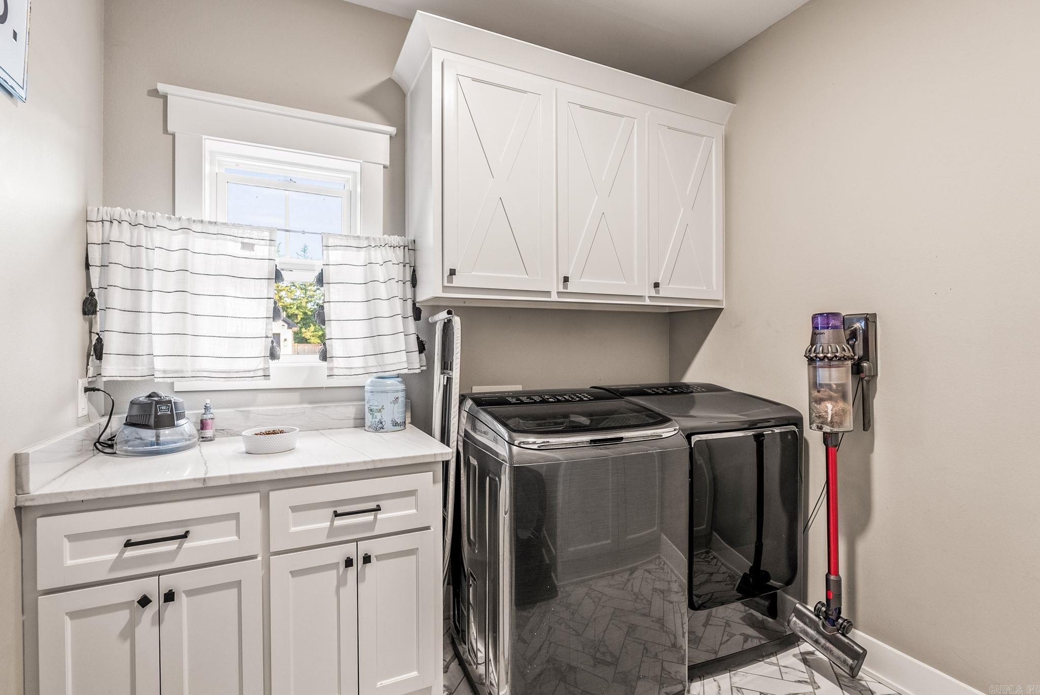 Salem Oaks - Residential