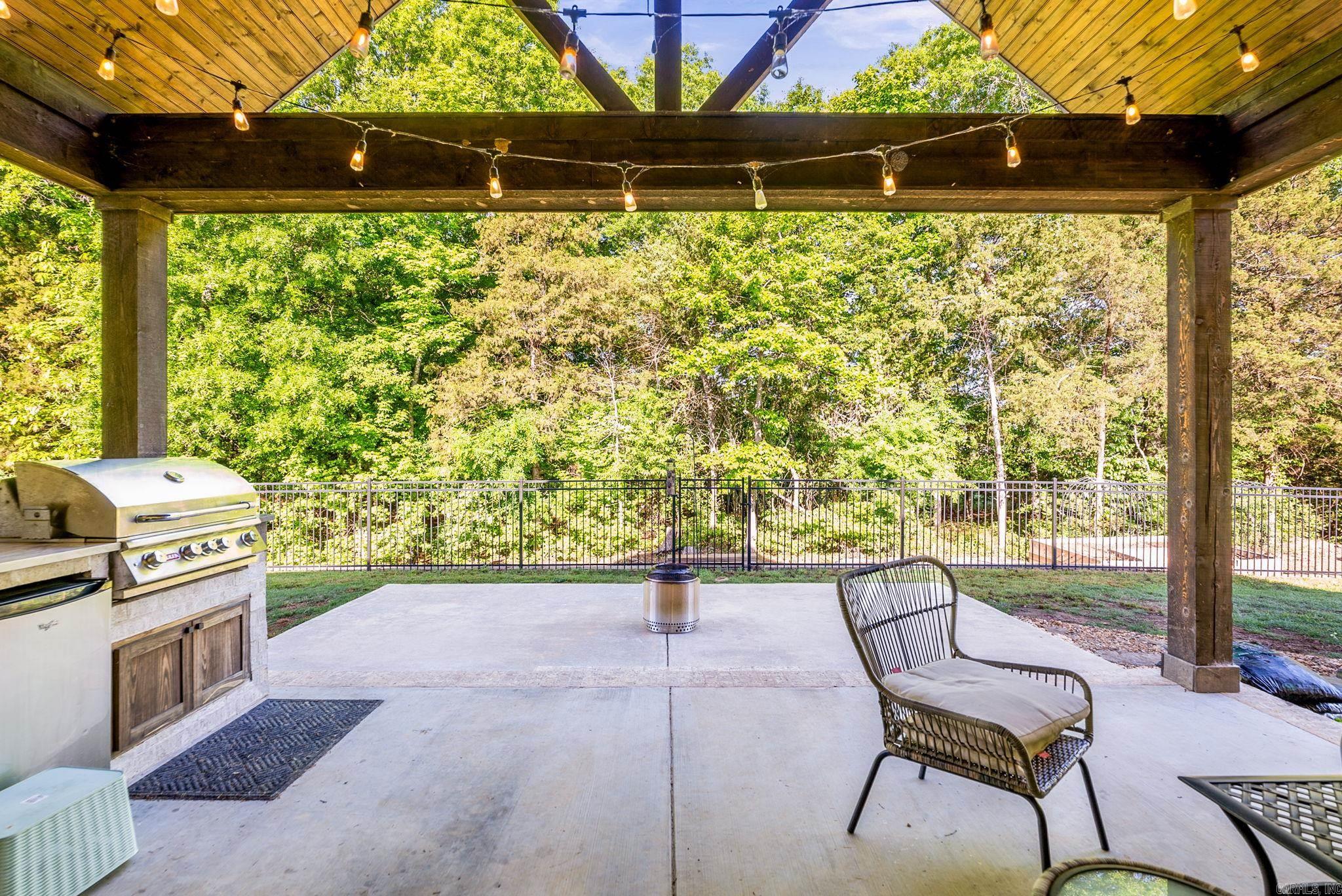 Salem Oaks - Residential