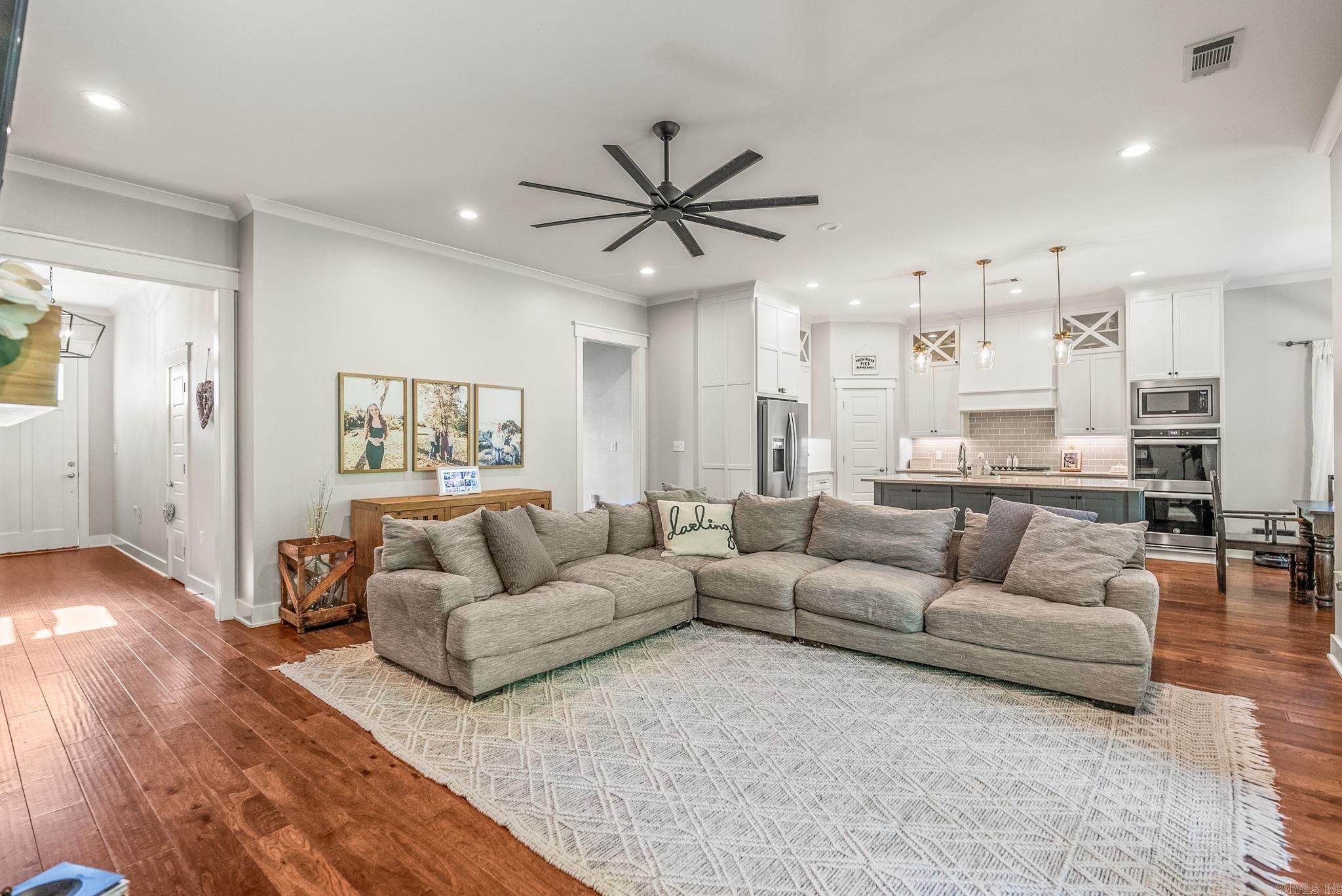 Salem Oaks - Residential