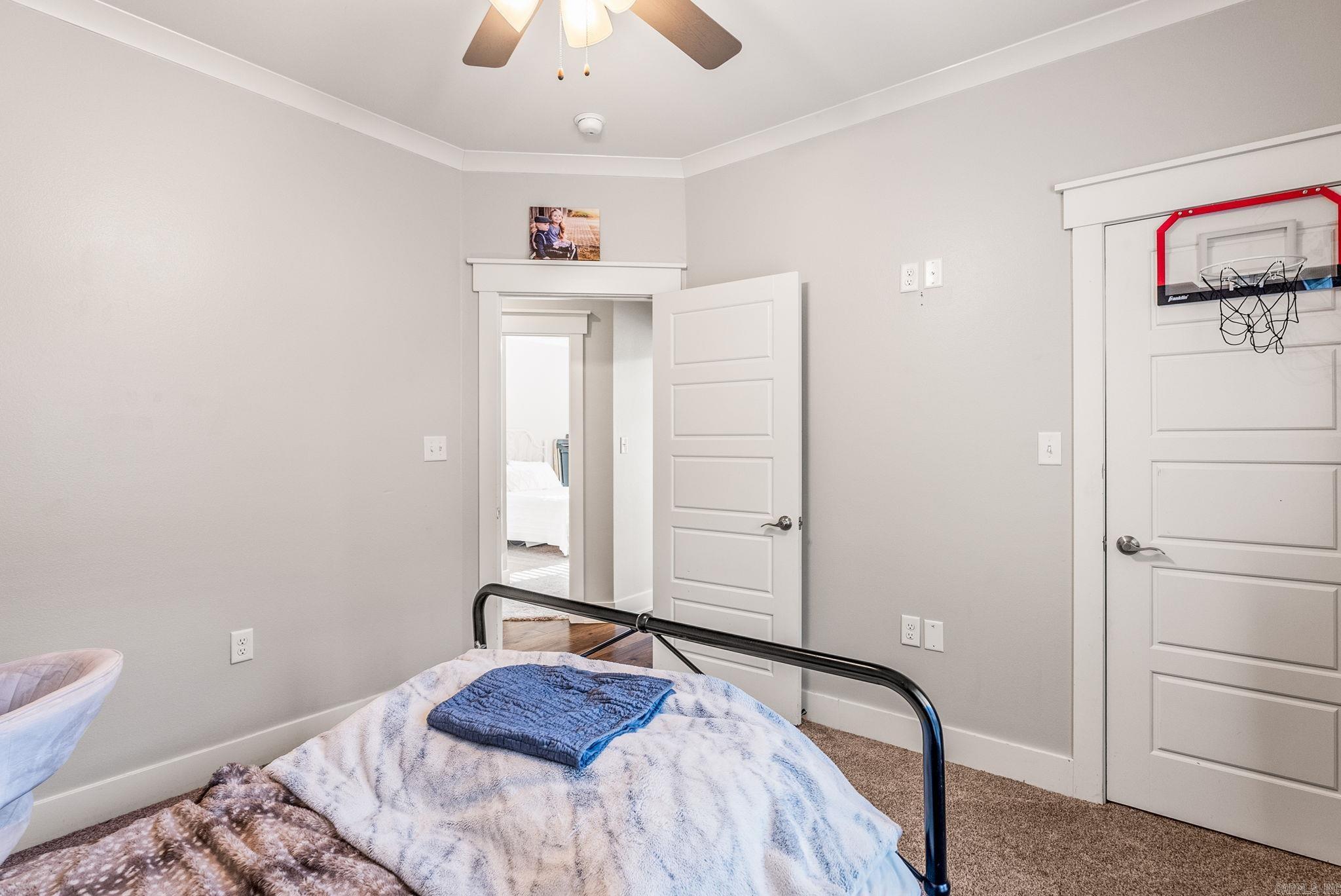 Salem Oaks - Residential