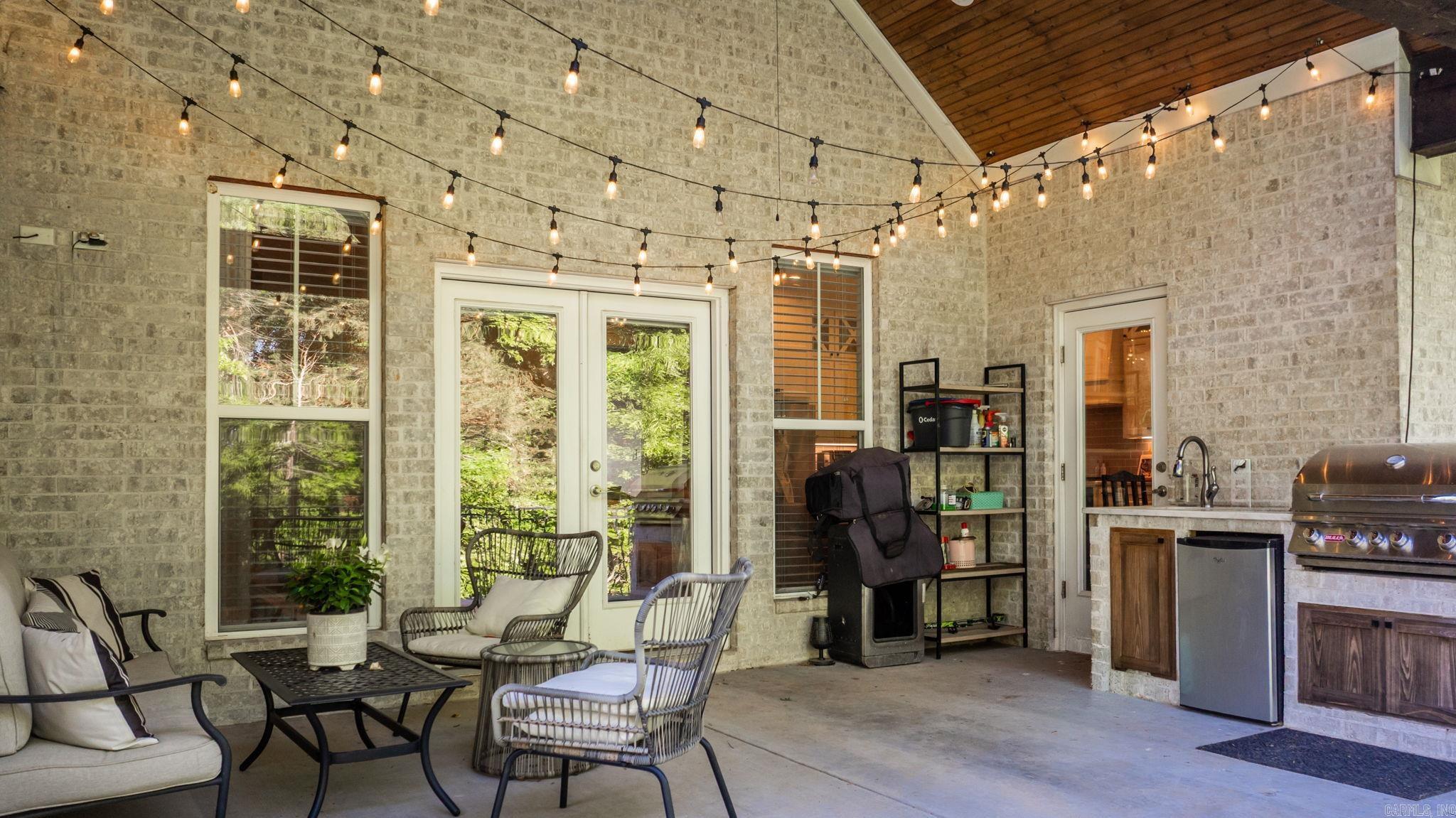 Salem Oaks - Residential