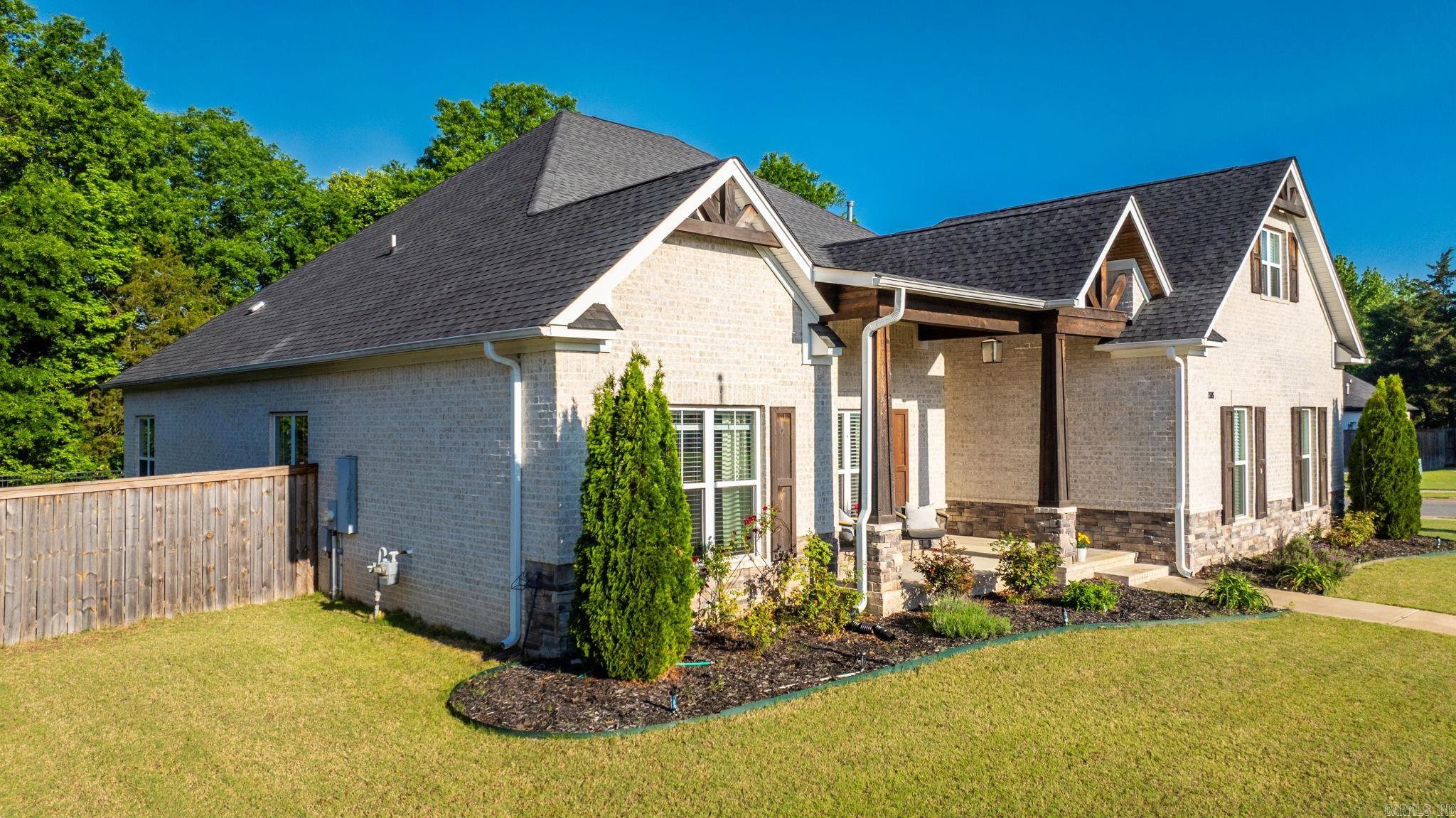 Salem Oaks - Residential