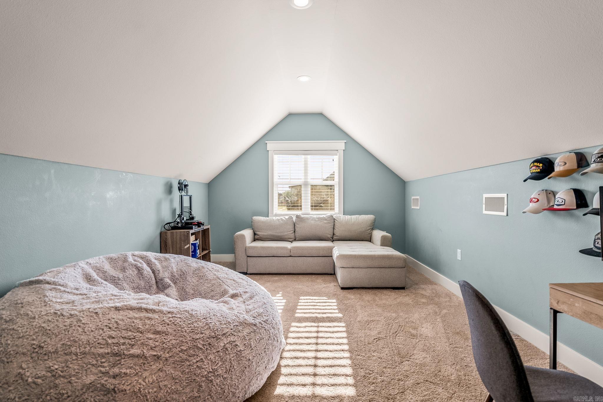 Salem Oaks - Residential