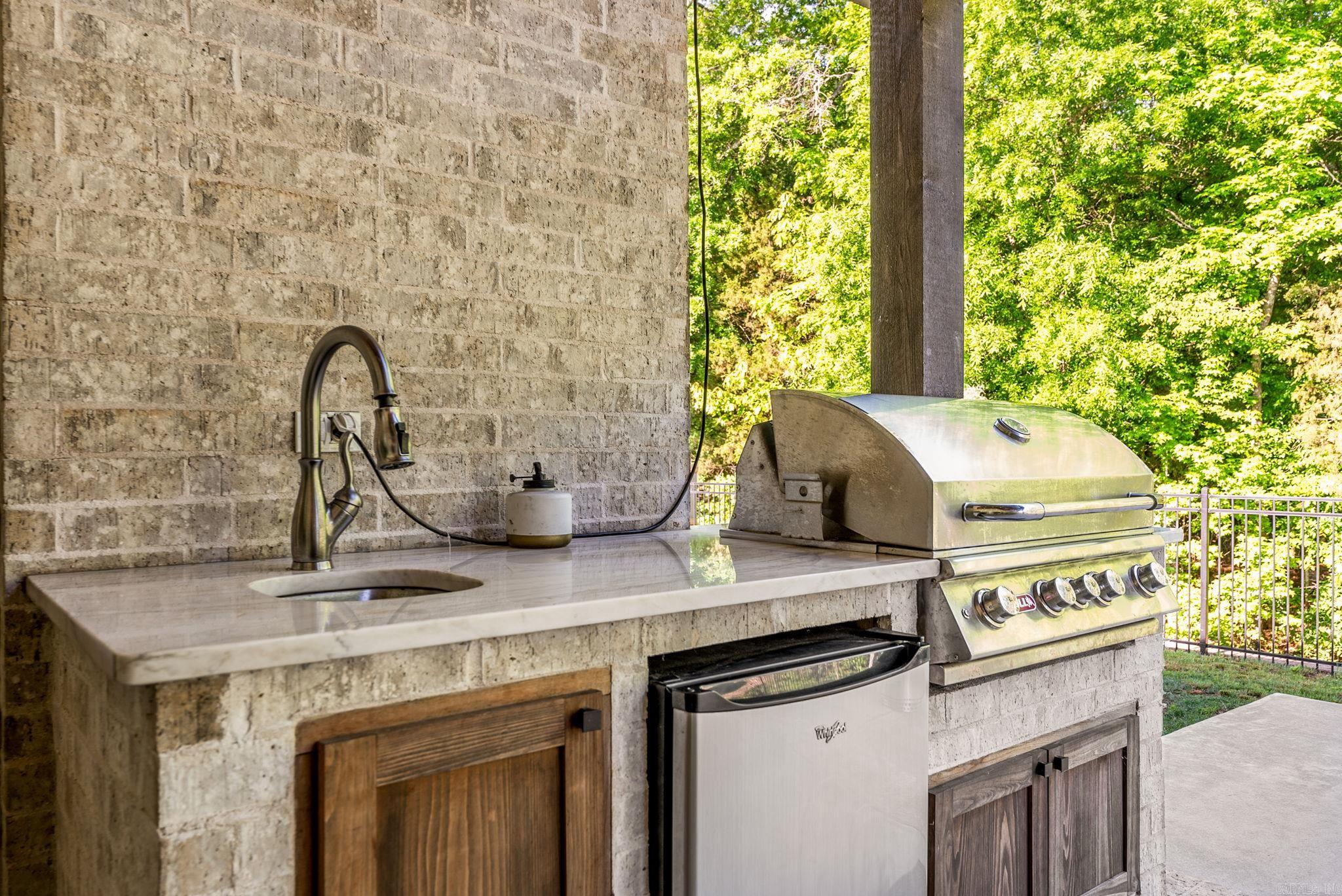 Salem Oaks - Residential