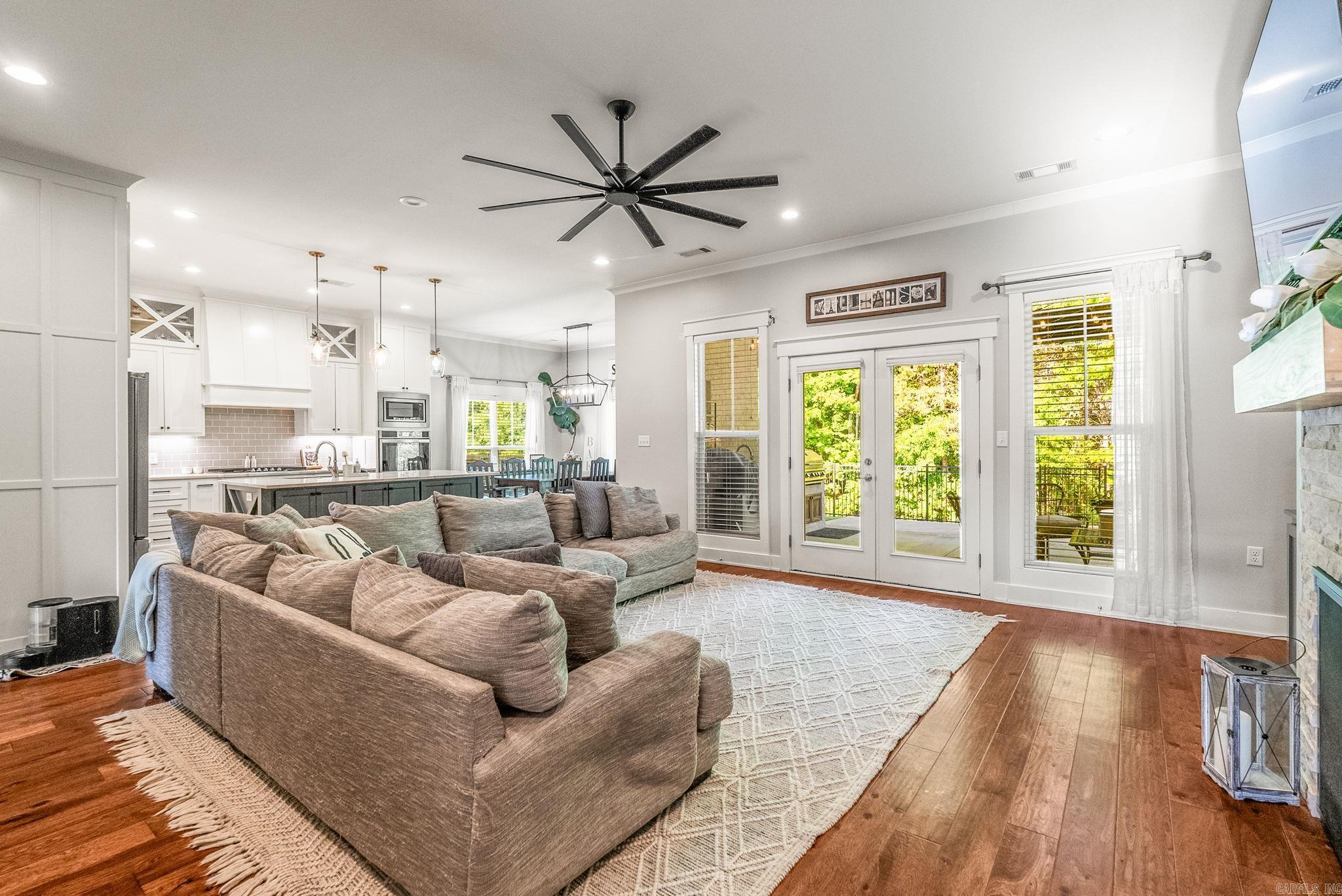 Salem Oaks - Residential