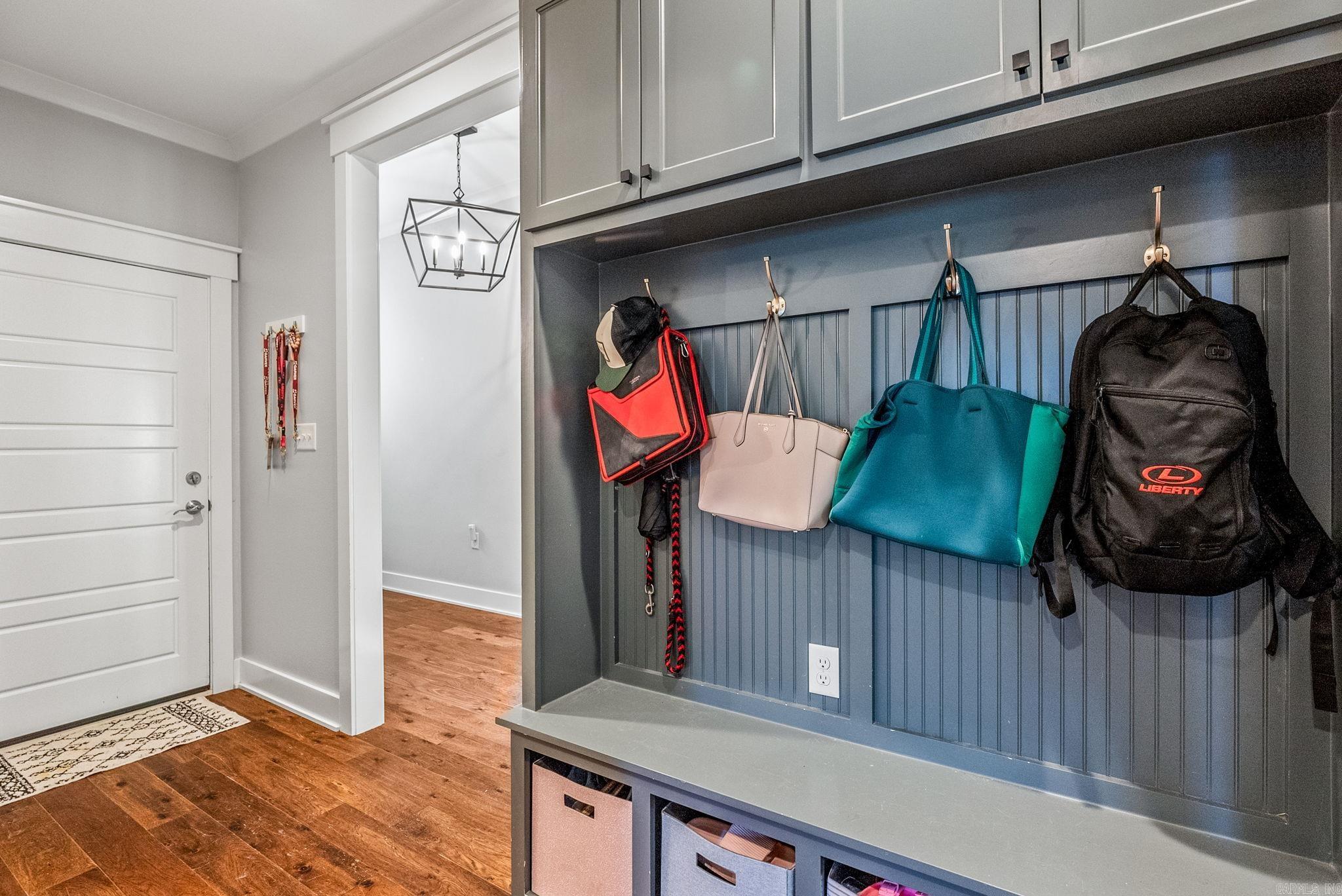 Salem Oaks - Residential