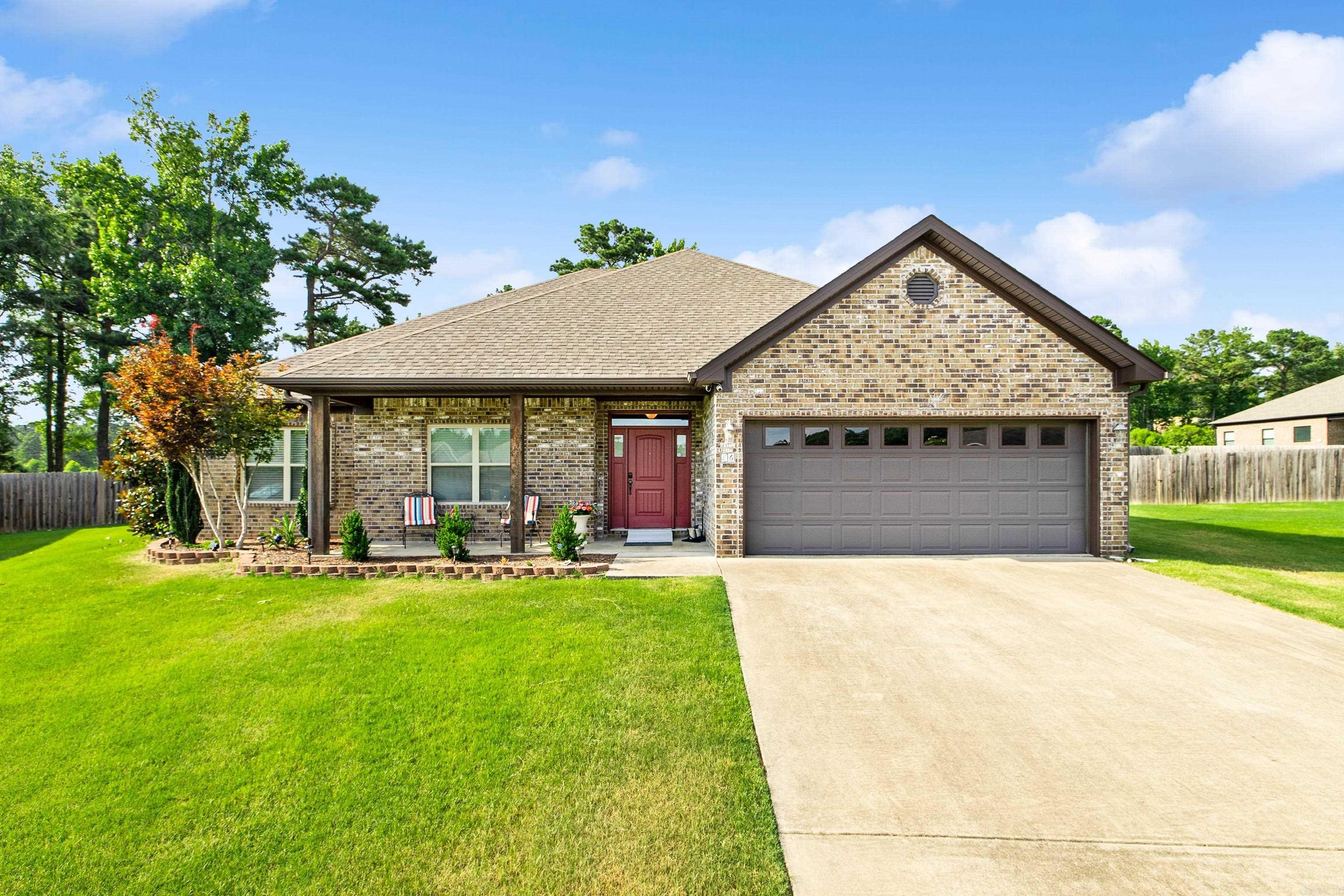 Georgeous custom built home in cul-de-sac in Stoneybrook. Check out the trim work throughout the house. Spacious living area has a huge Great Room w/tongue & groove wood cathedral ceiling. Gas fireplace. Well designed kitchen w/island, pantry, tons of granite countertop & cabinet space. Breakfast area. Large primary bedroom has a tray ceiling w/lovely trim. Adjoining bath has newer custom shower, jetted tub, double vanity & walk in closet. Two additional bedrooms are separated by a hall bath. Hardwood floors throughout except for tile in baths & kitchen. A deep covered porch opens from the kitchen, has a gas hook up & overlooks fenced backyard. Awesome added amenities are a whole house generator and solar panels. Don't miss out on this one! It's in tip top condition!