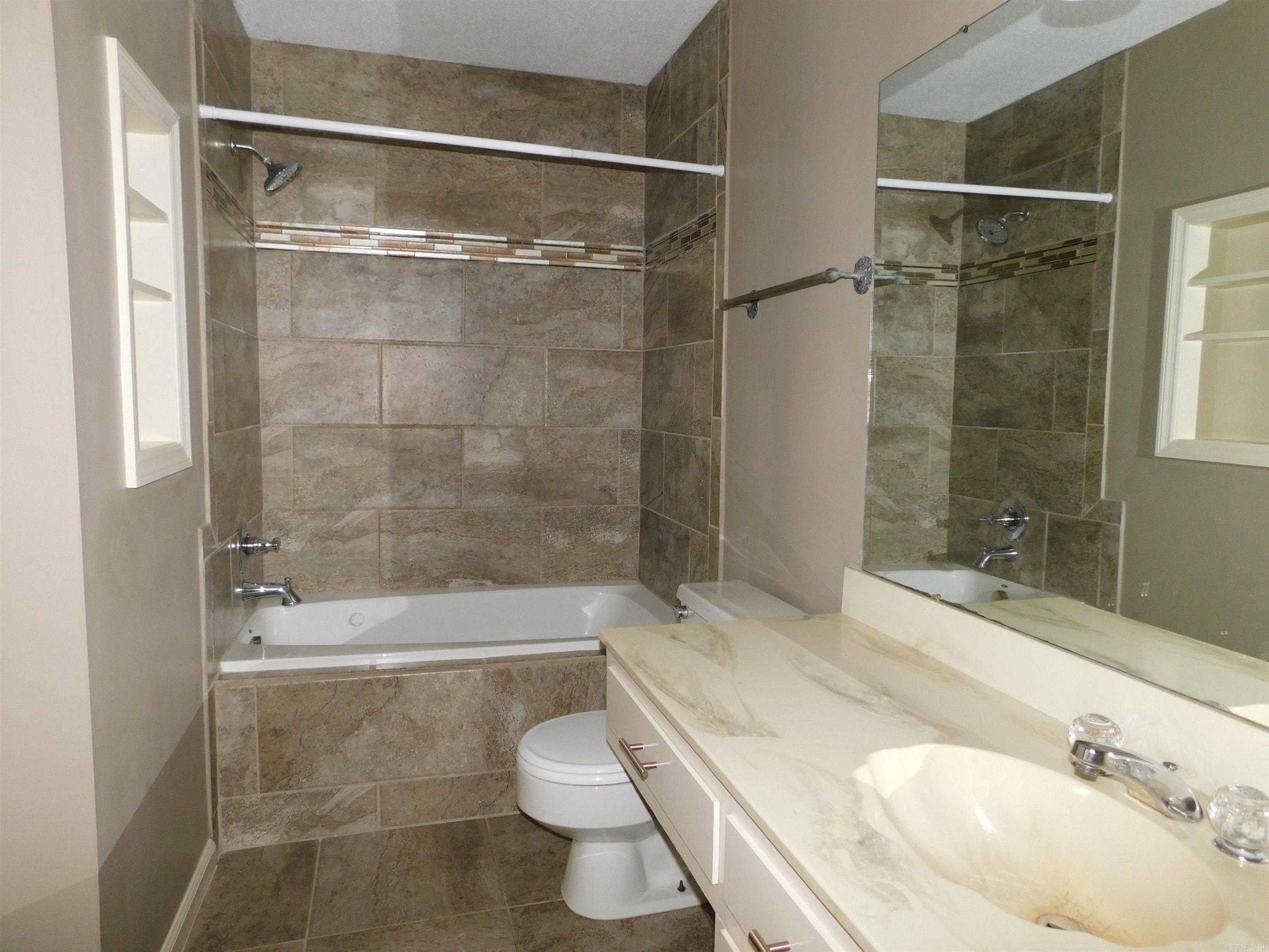 Leawood Mountain - Residential Lease