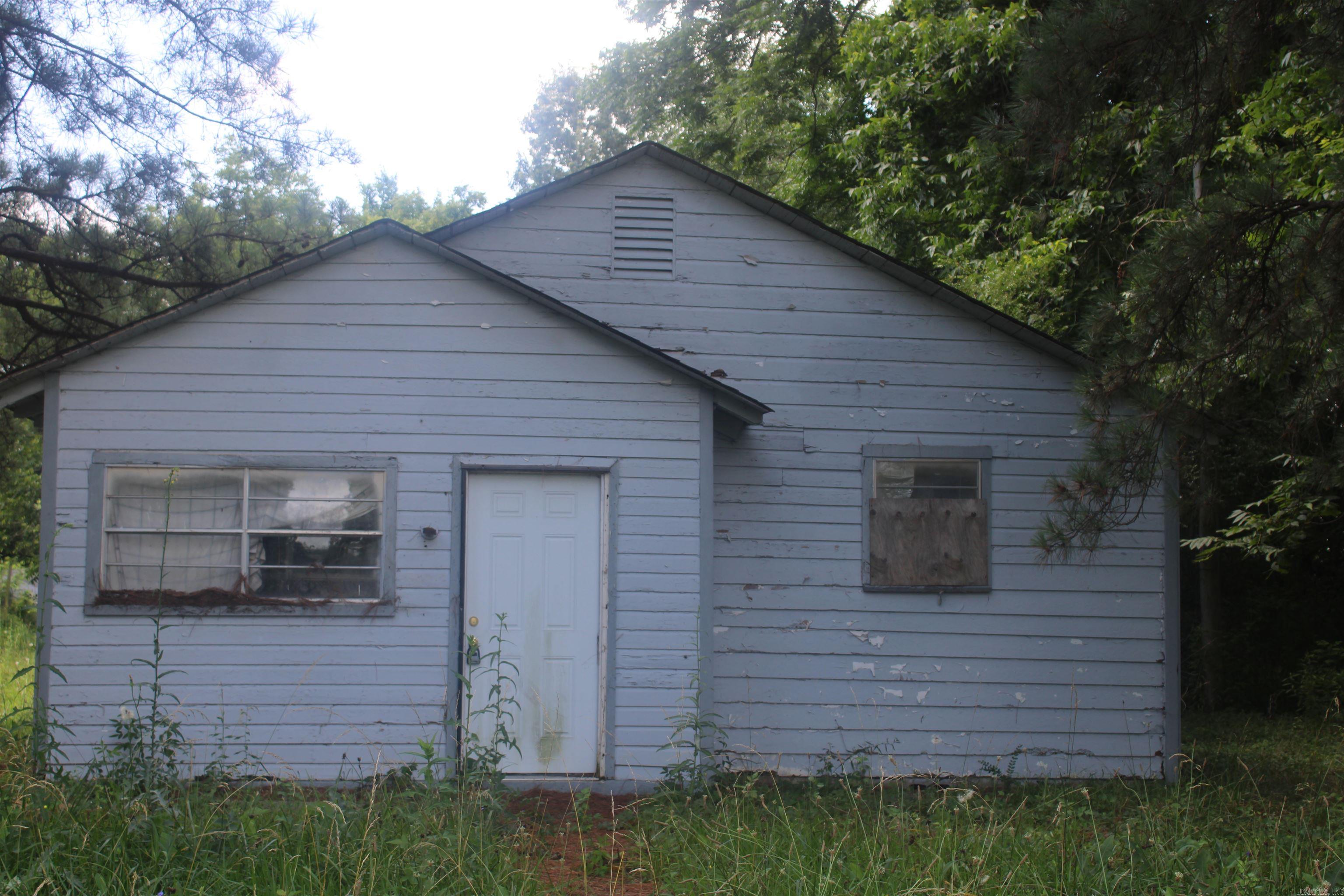 Incredible Investment Opportunity! Discover this solid investment property at 2800 West 10th Avenue, Pine Bluff, Arkansas. Offering three bedrooms, two bathrooms, and approximately 1,598 square feet, this home also includes an exterior storage unit for added functionality. Perfect for seasoned investors or those entering the real estate market, this opportunity won’t last long. Schedule a viewing today and make this your next profitable venture!