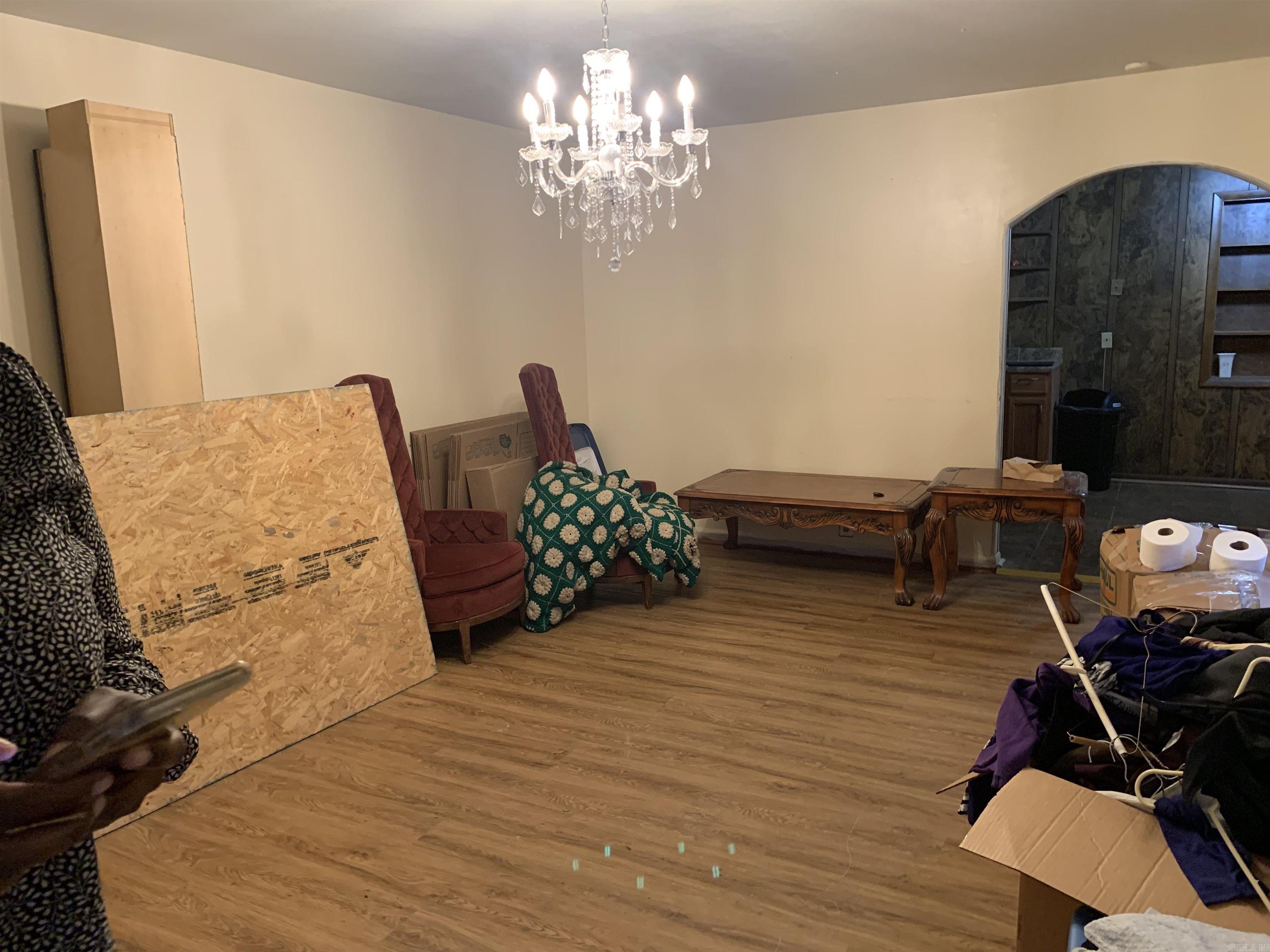 COX BEN - Residential