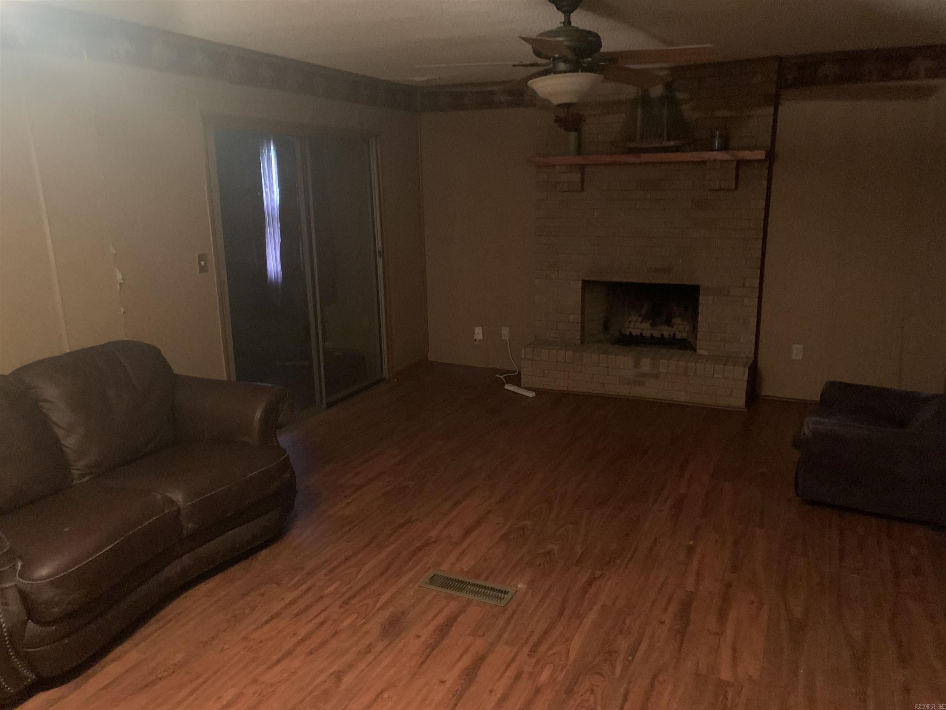 COX BEN - Residential