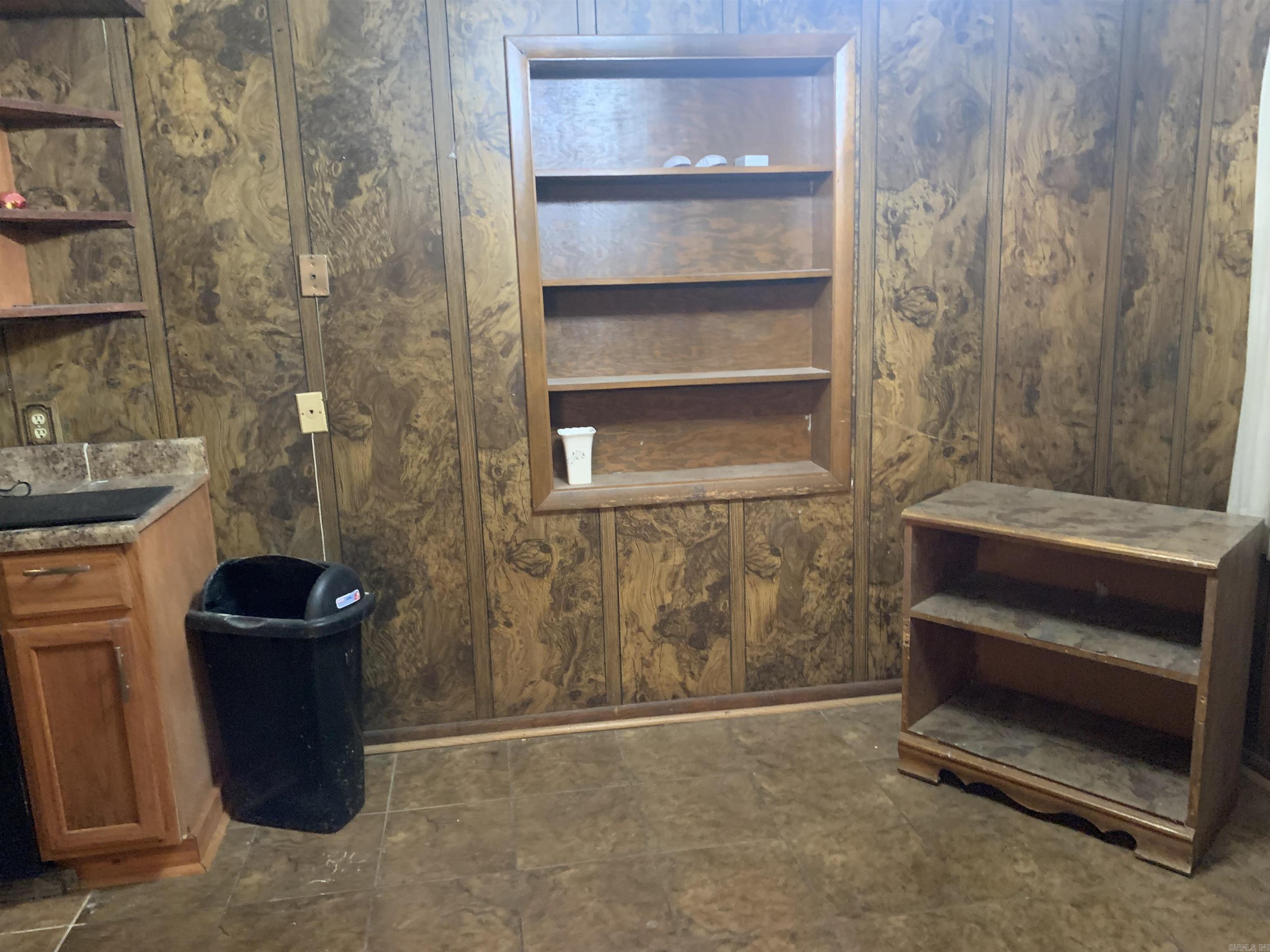 COX BEN - Residential