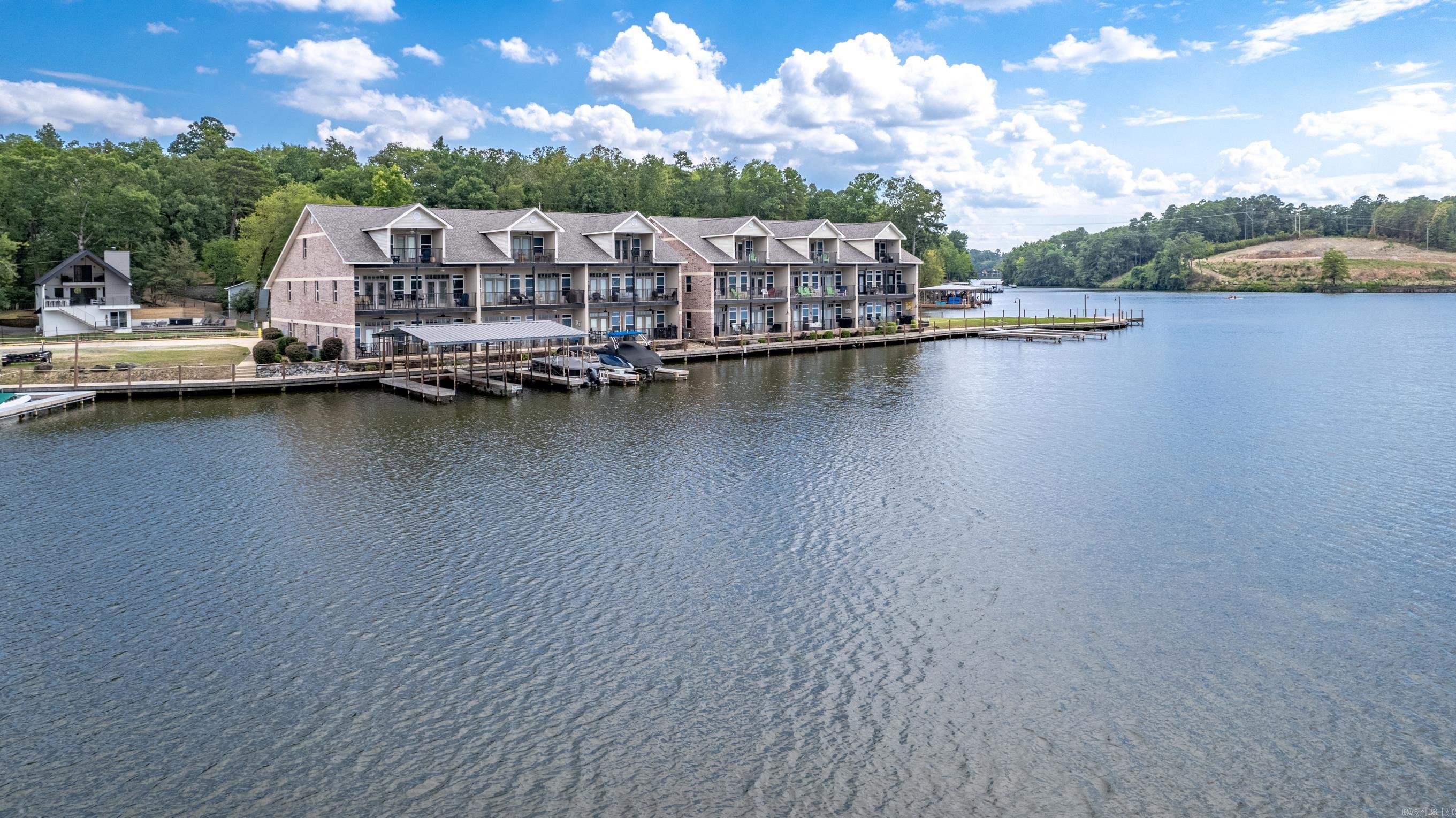 GRAND POINTE VIEW HPR - Residential