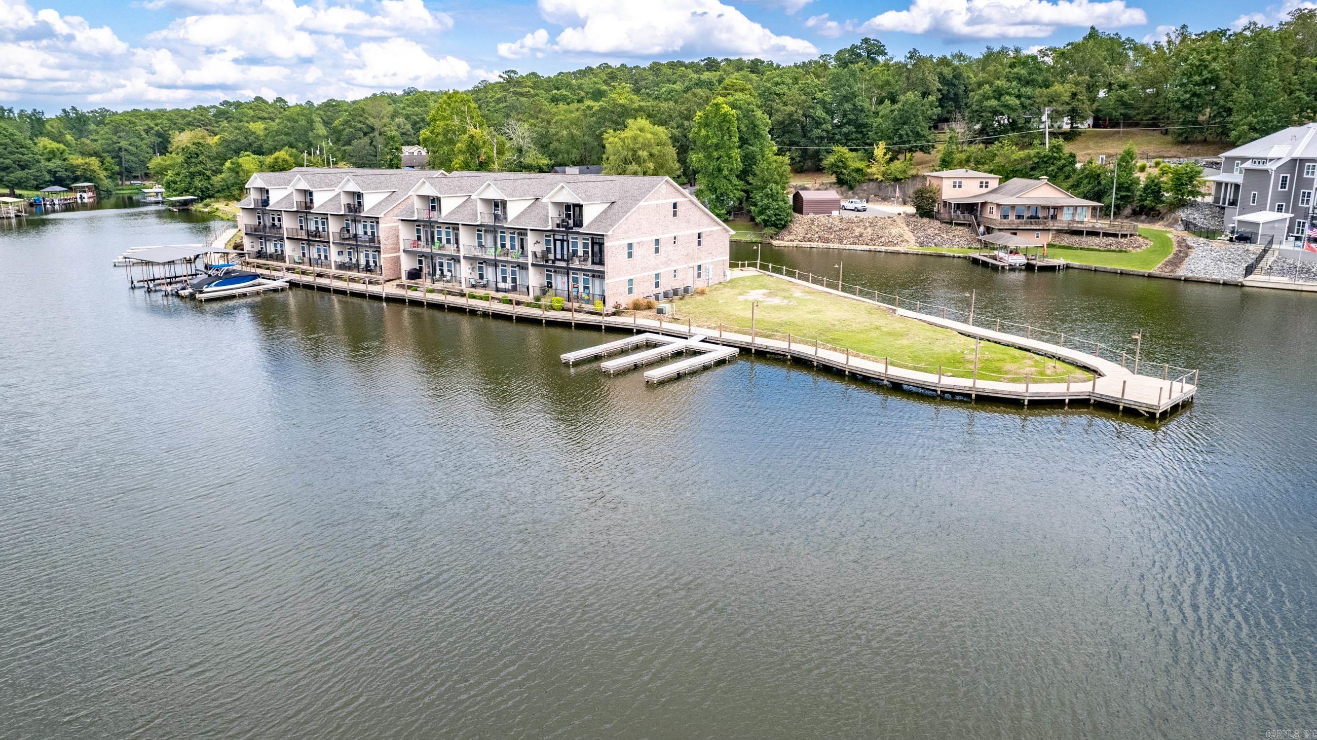GRAND POINTE VIEW HPR - Residential