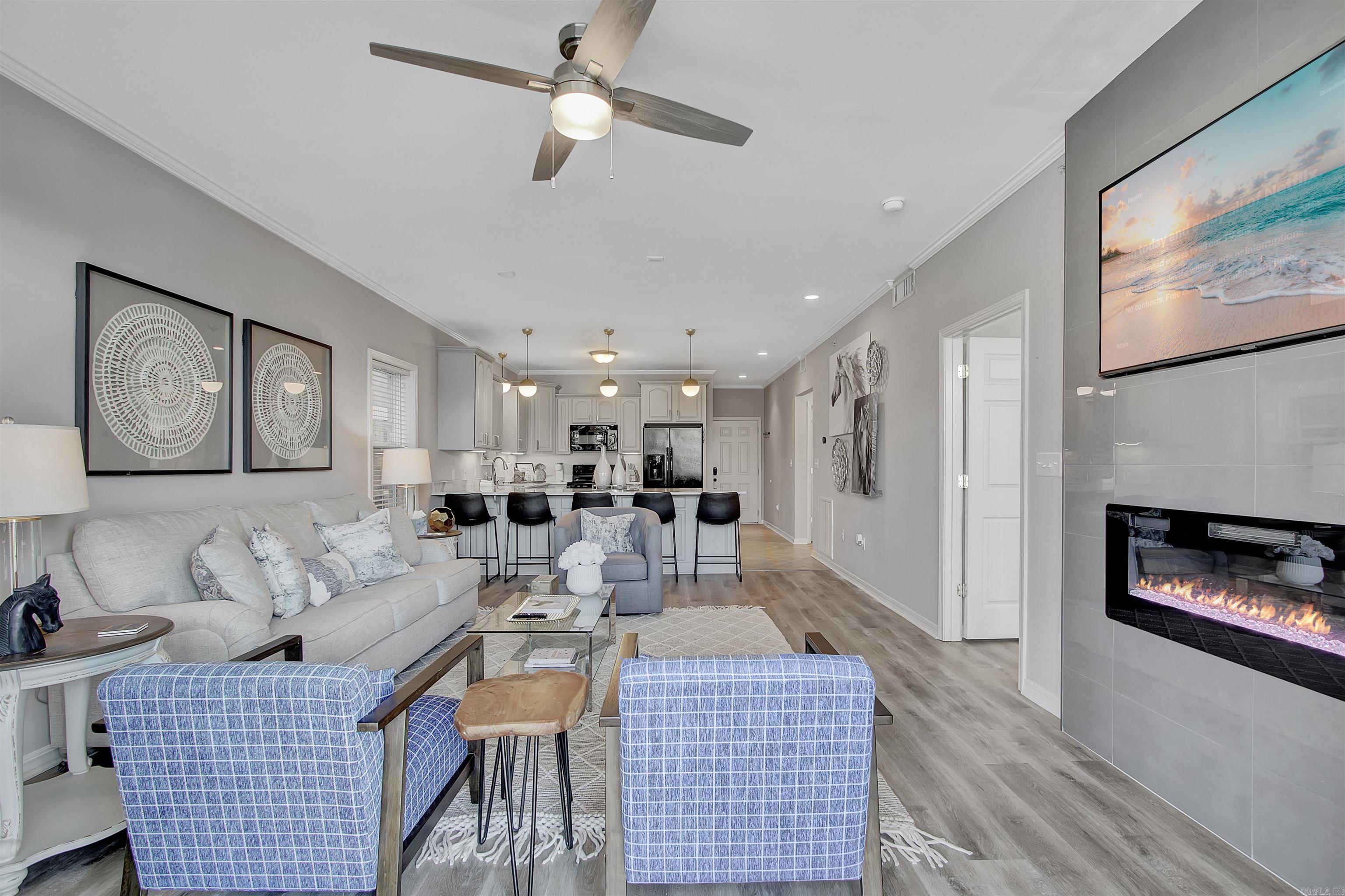 GRAND POINTE VIEW HPR - Residential