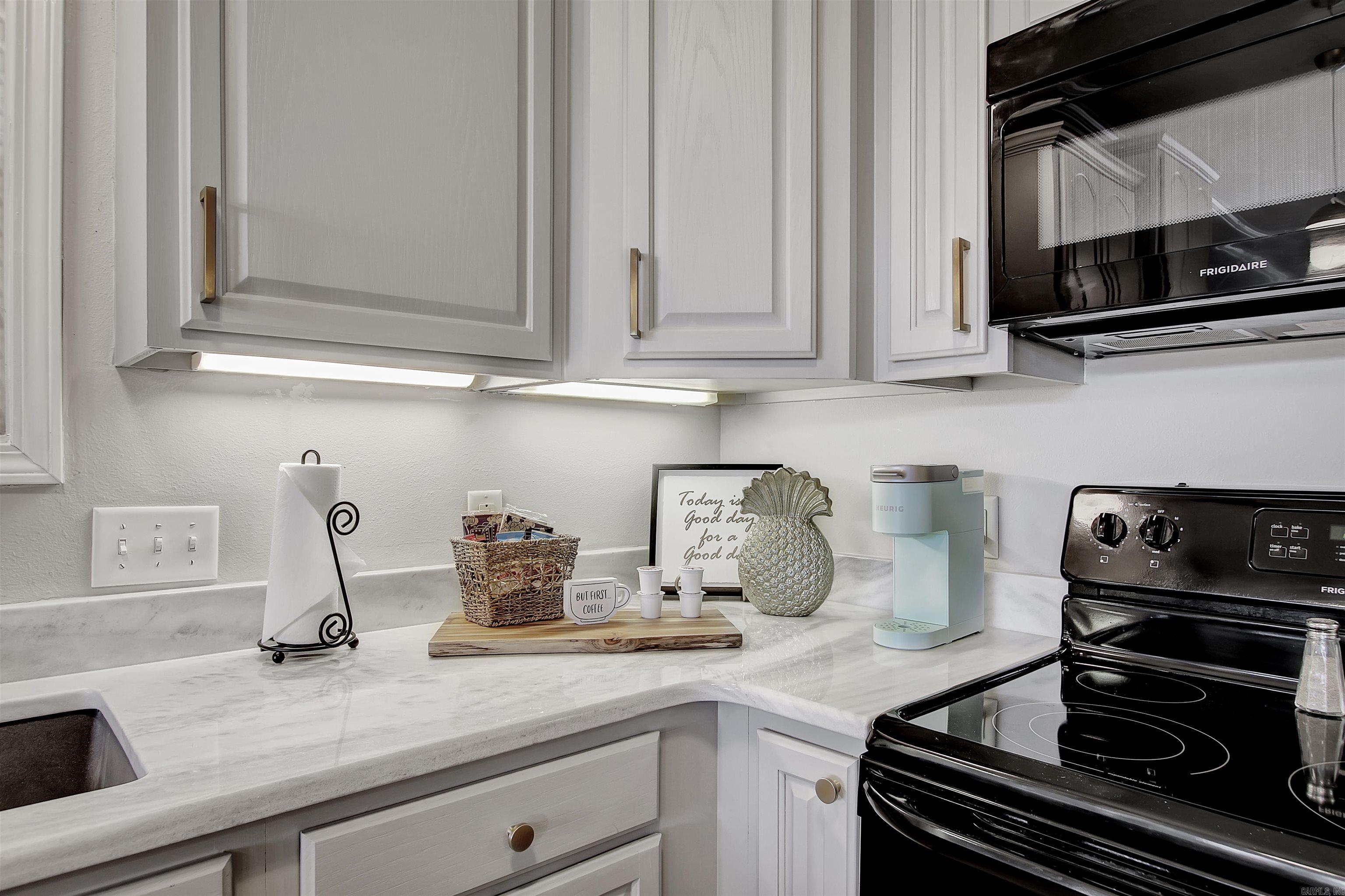 GRAND POINTE VIEW HPR - Residential