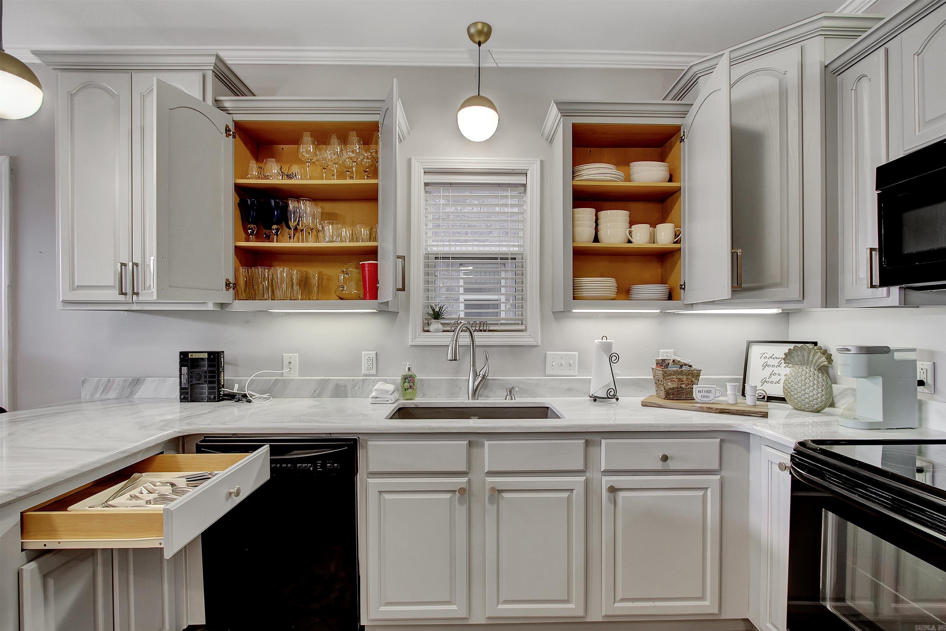 GRAND POINTE VIEW HPR - Residential