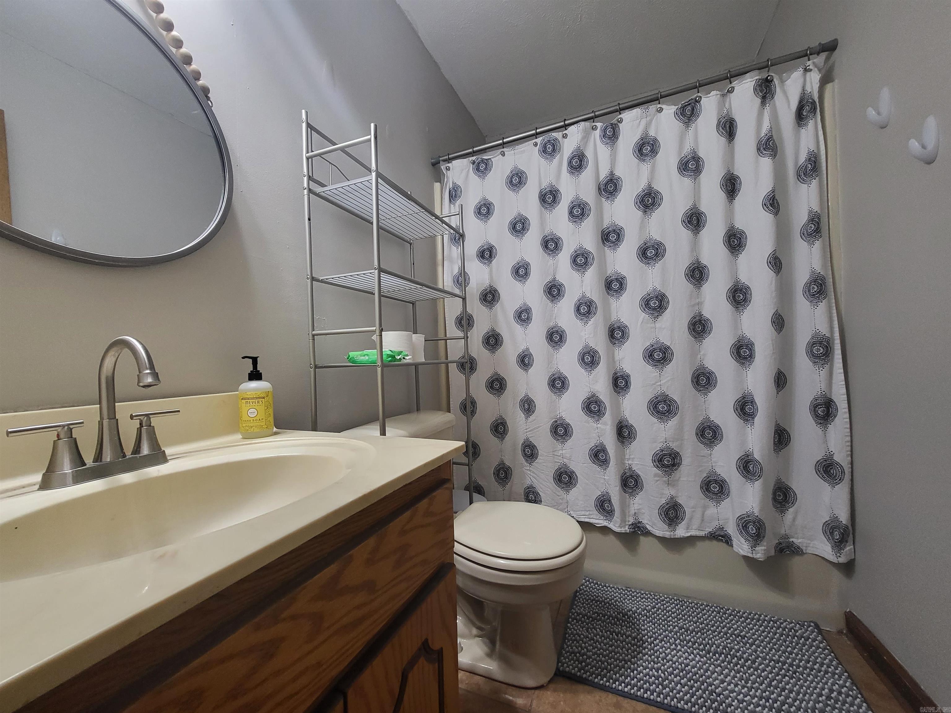 HUNTERS RUN - Residential