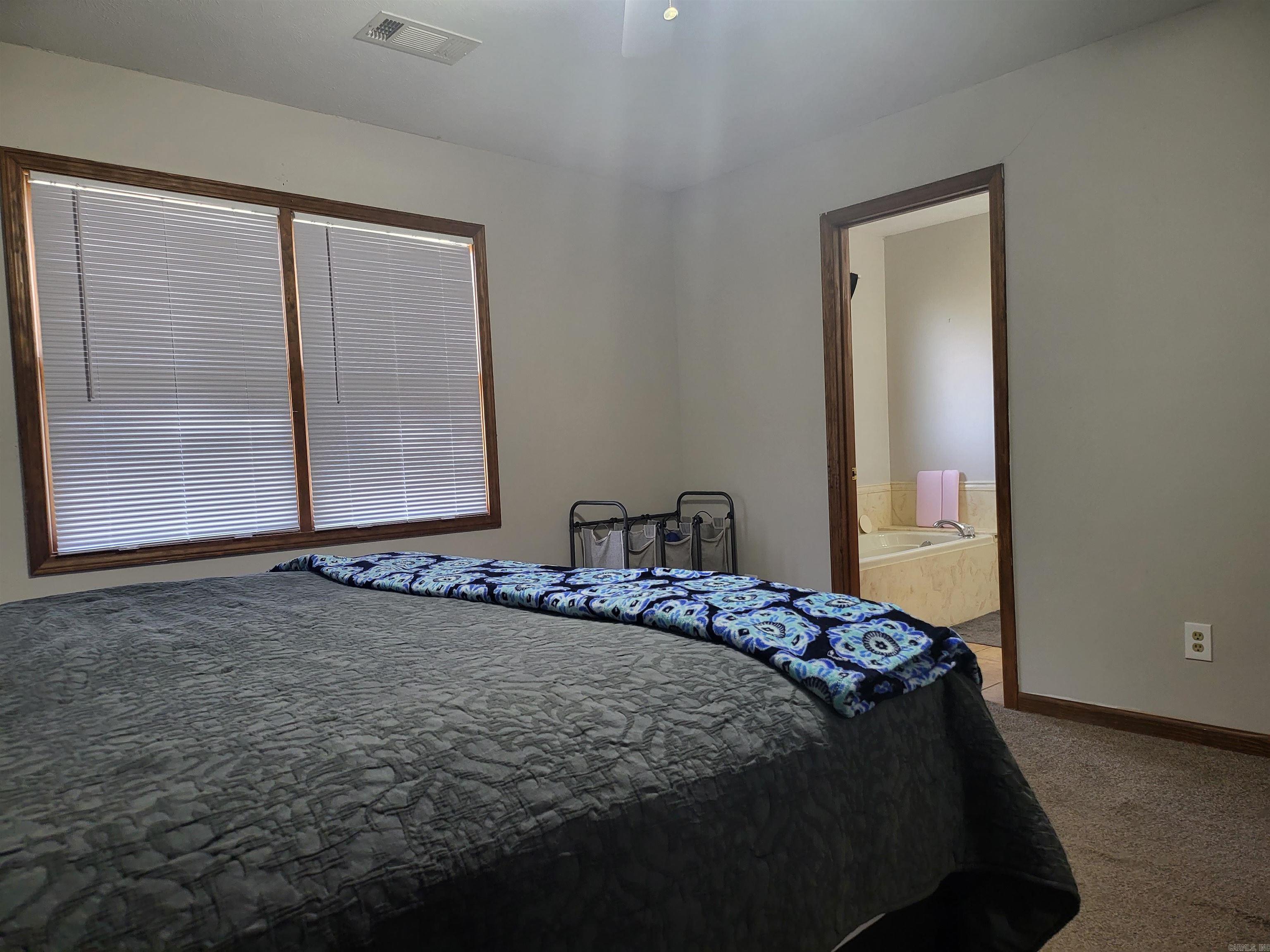 HUNTERS RUN - Residential