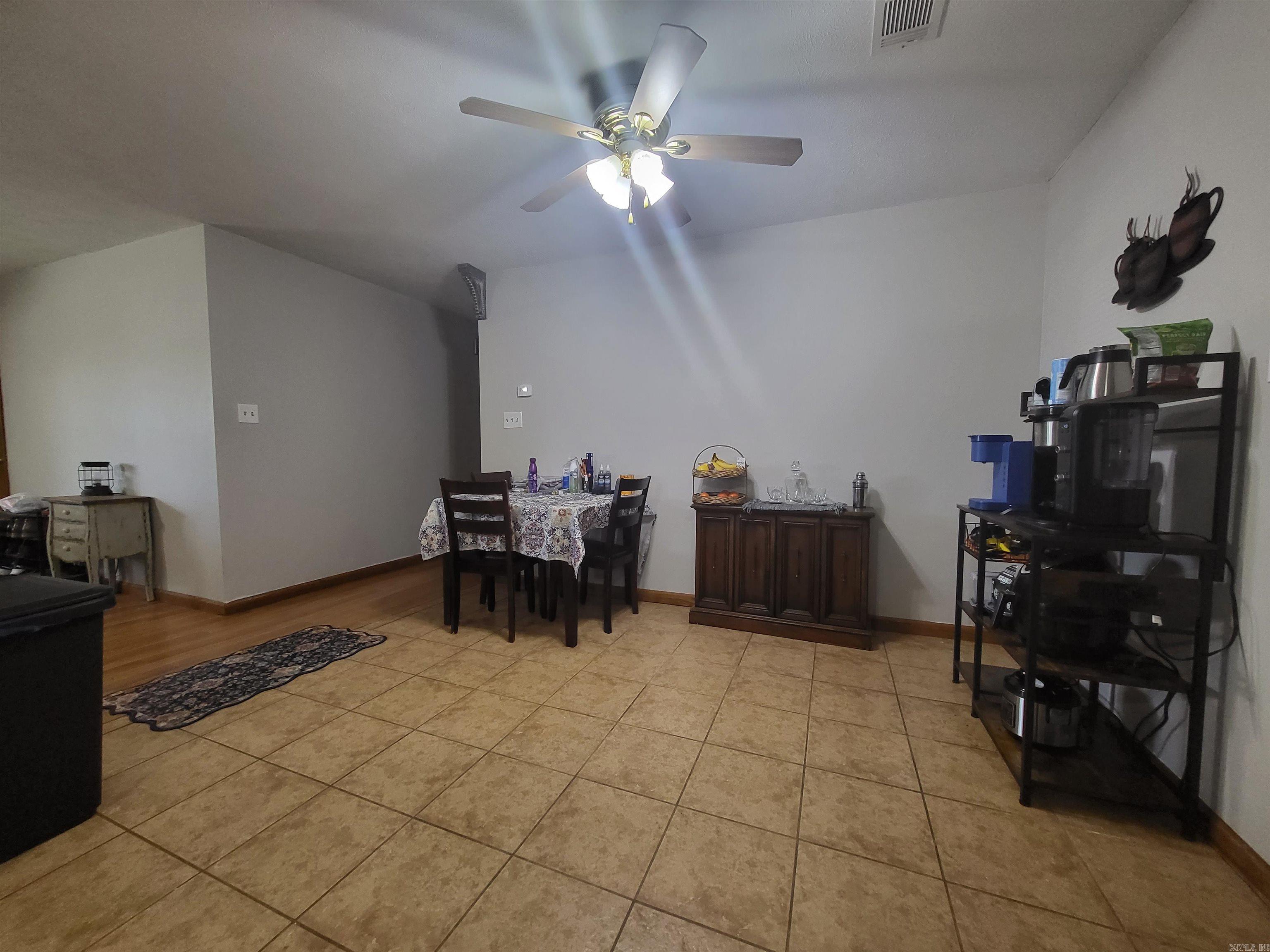 HUNTERS RUN - Residential