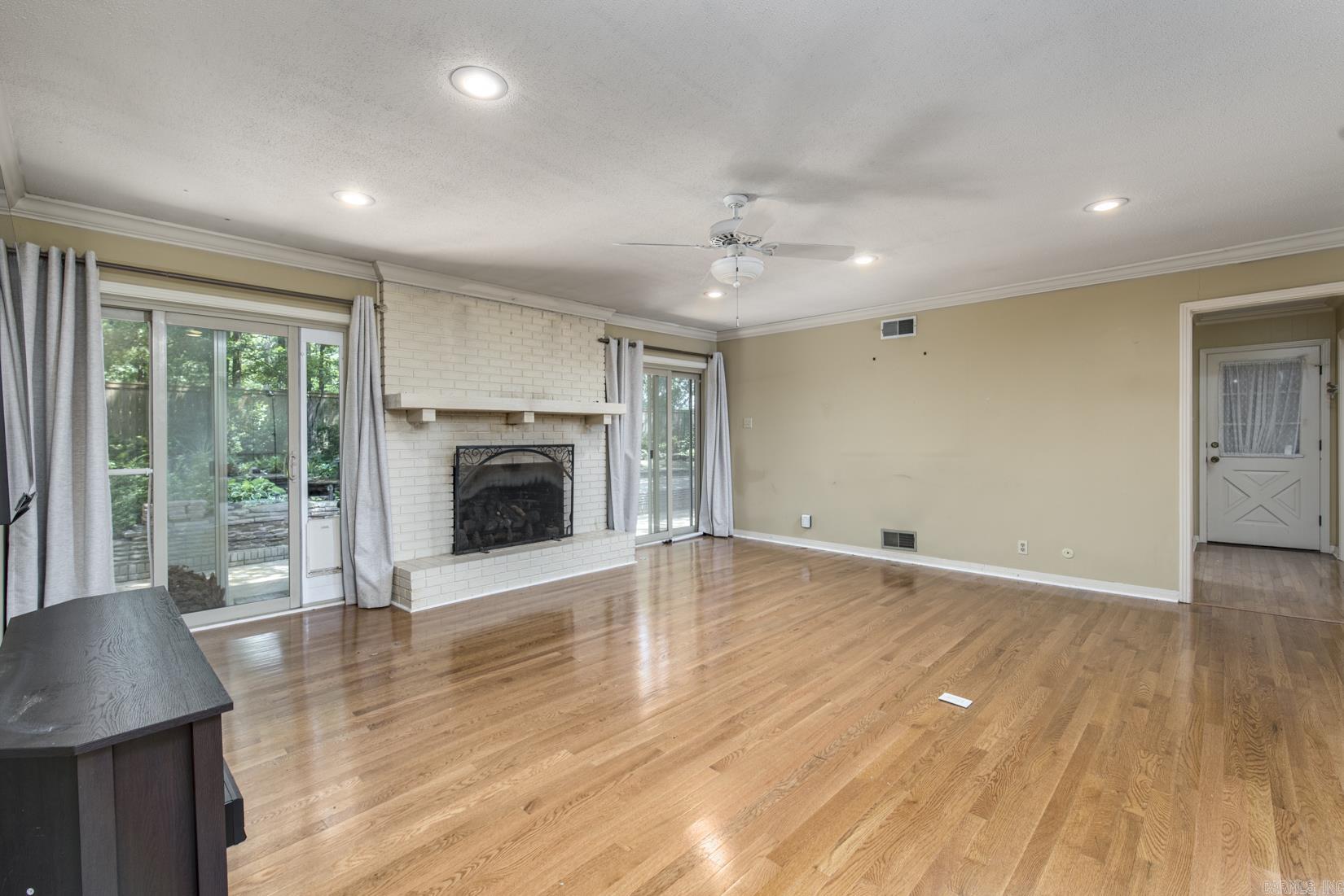 PLEASANT VALLEY - Residential