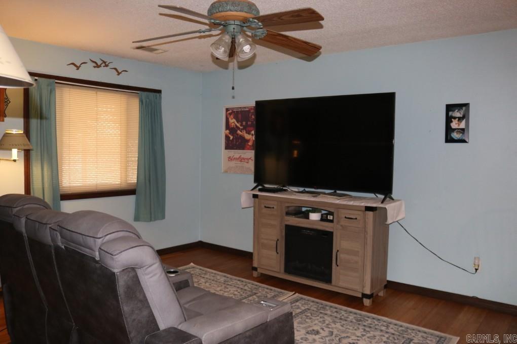 WOODLAND HEIGHTS - Residential