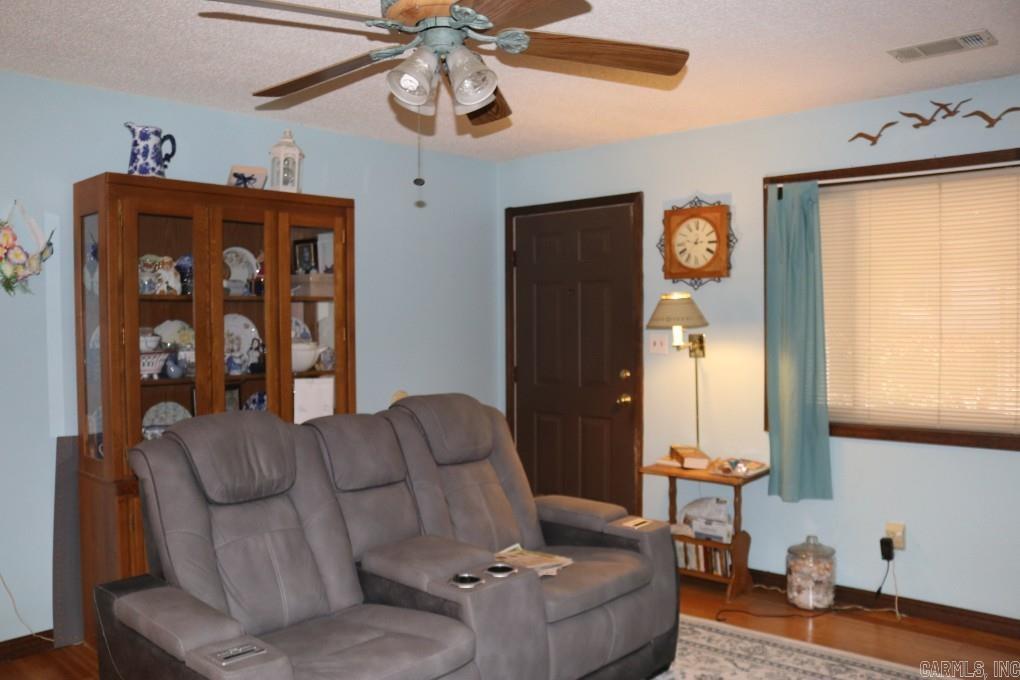 WOODLAND HEIGHTS - Residential