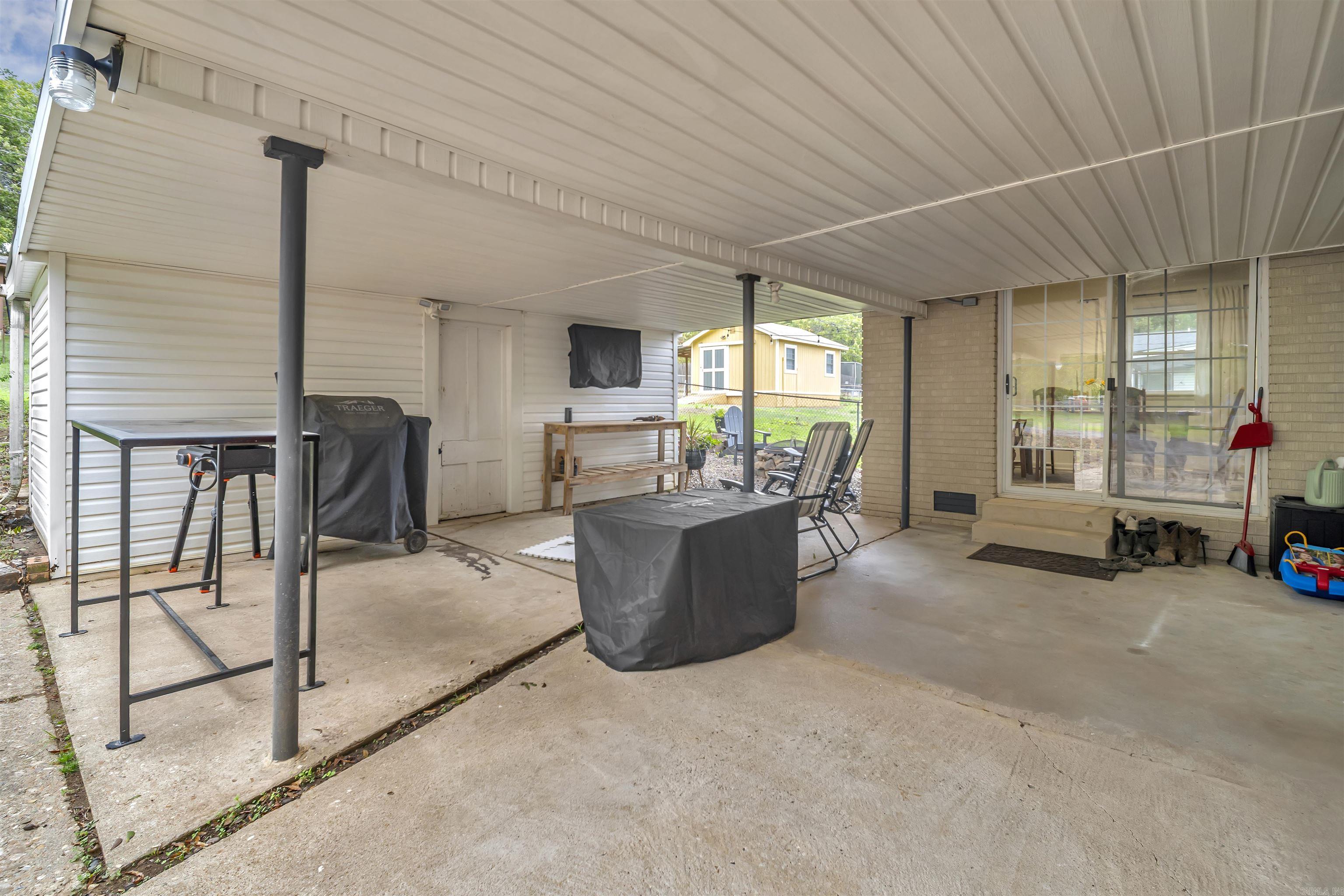 Holloway Replat South Hwy - Residential