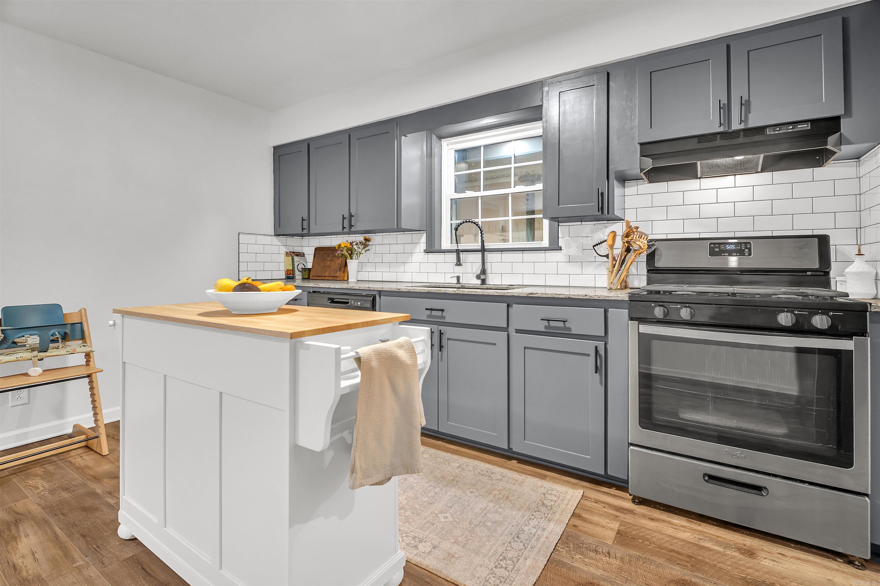 Holloway Replat South Hwy - Residential