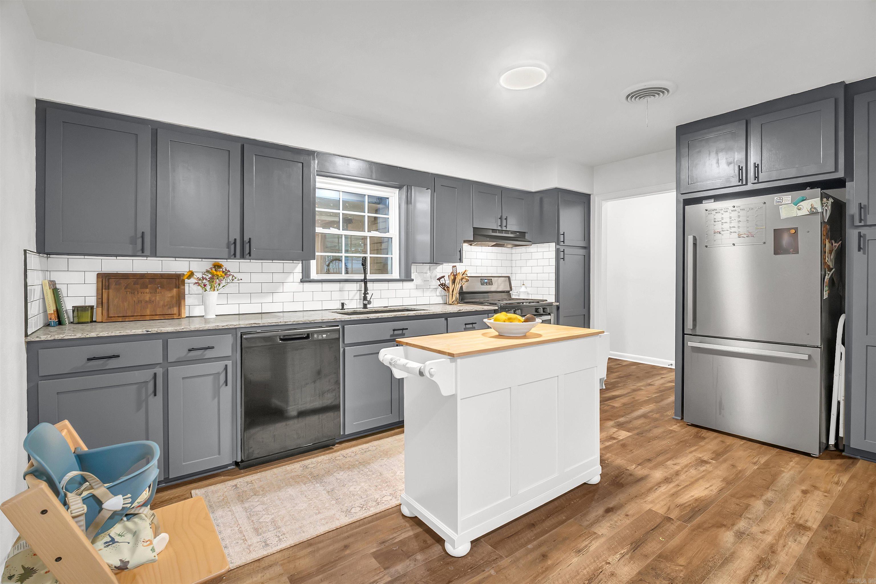 Holloway Replat South Hwy - Residential