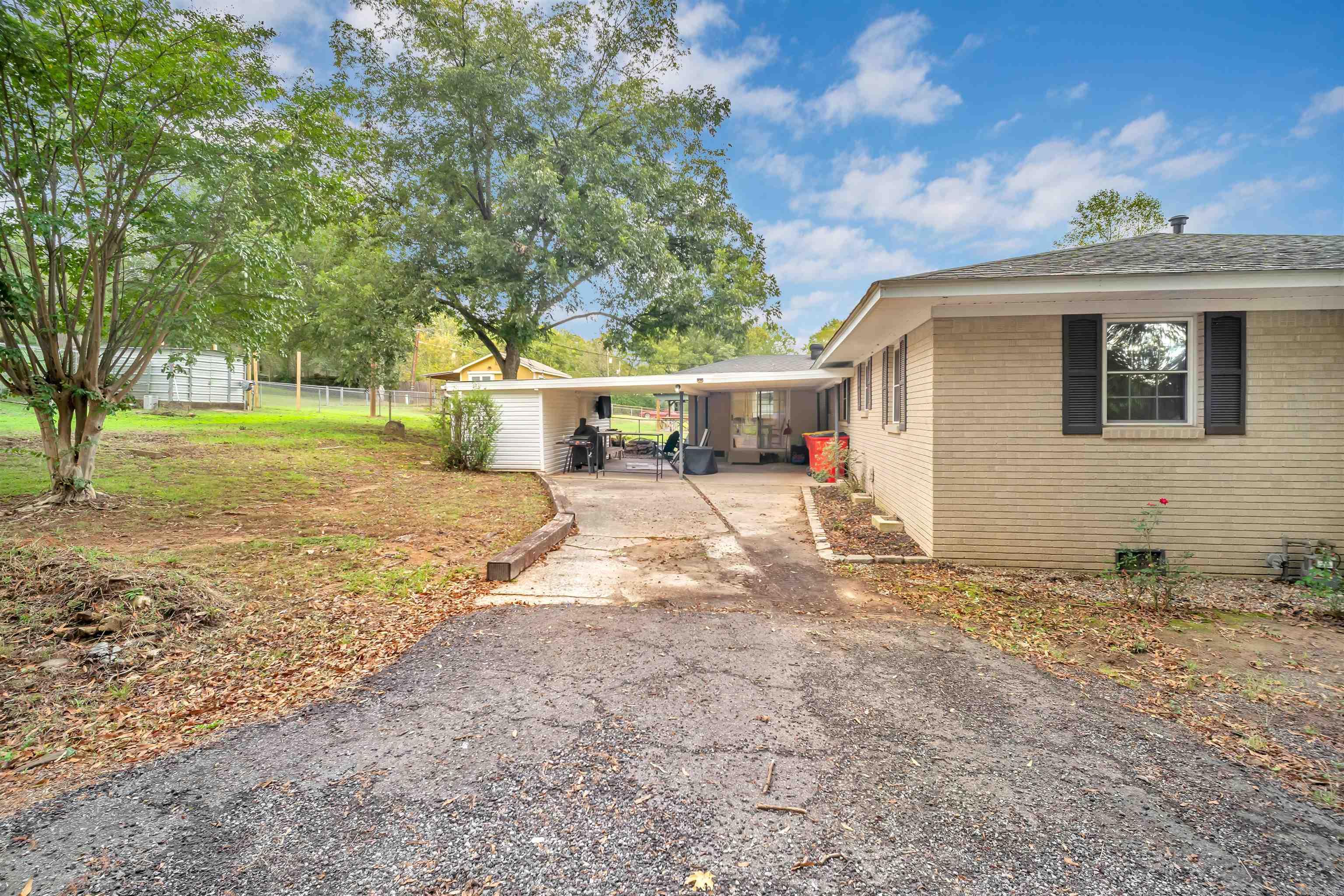 Holloway Replat South Hwy - Residential