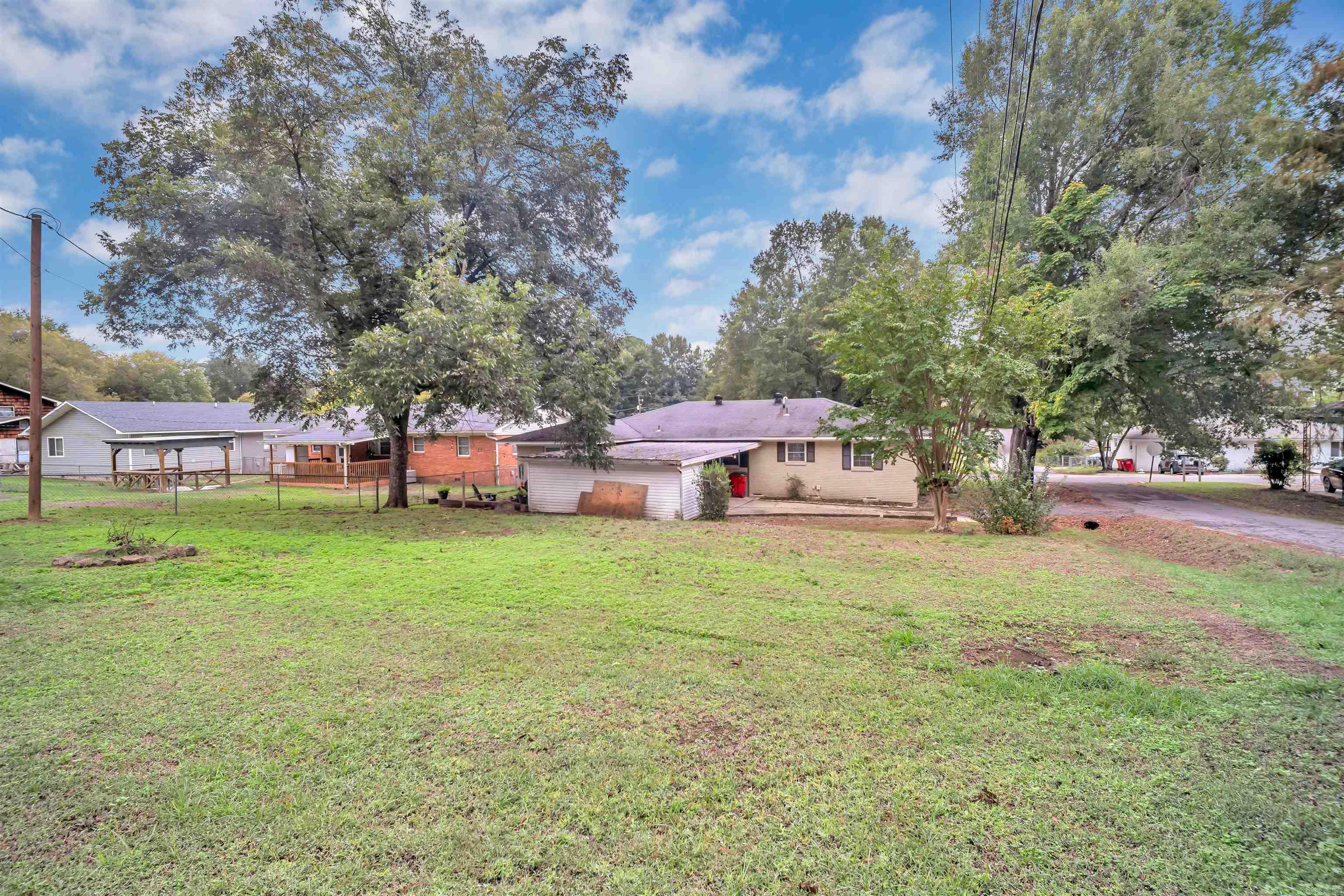 Holloway Replat South Hwy - Residential