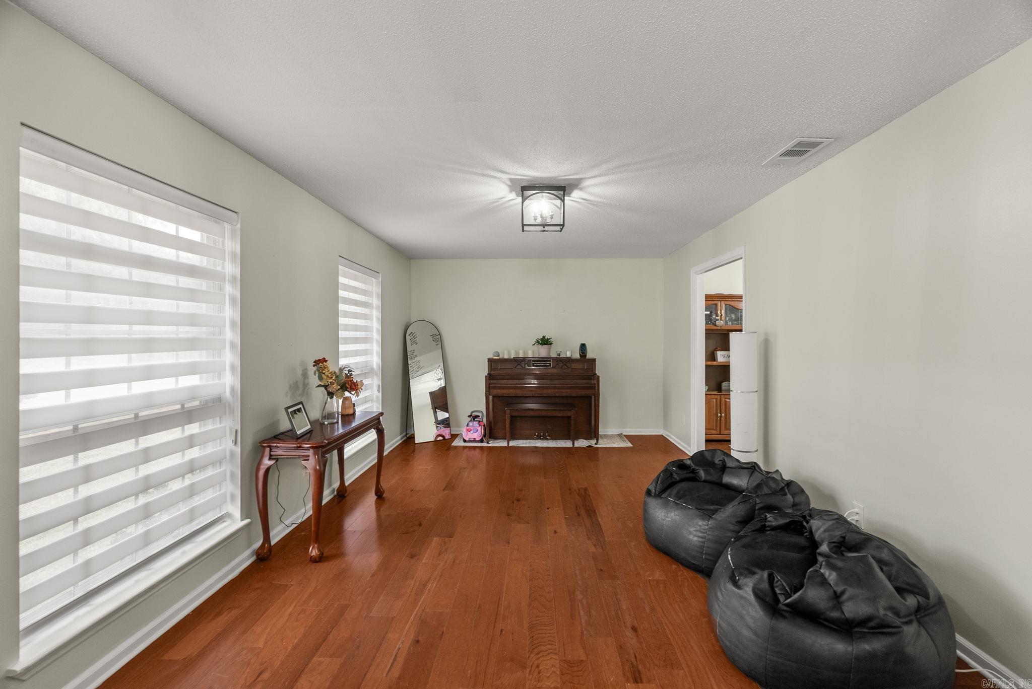 ECHO VALLEY - Residential