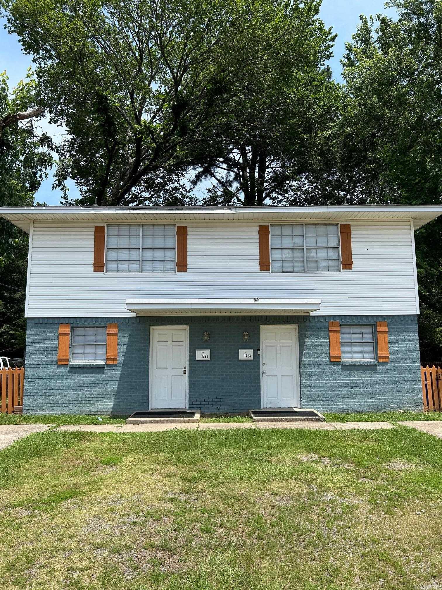 No better rental area in the state! Close and collect your rent! This will not last long!