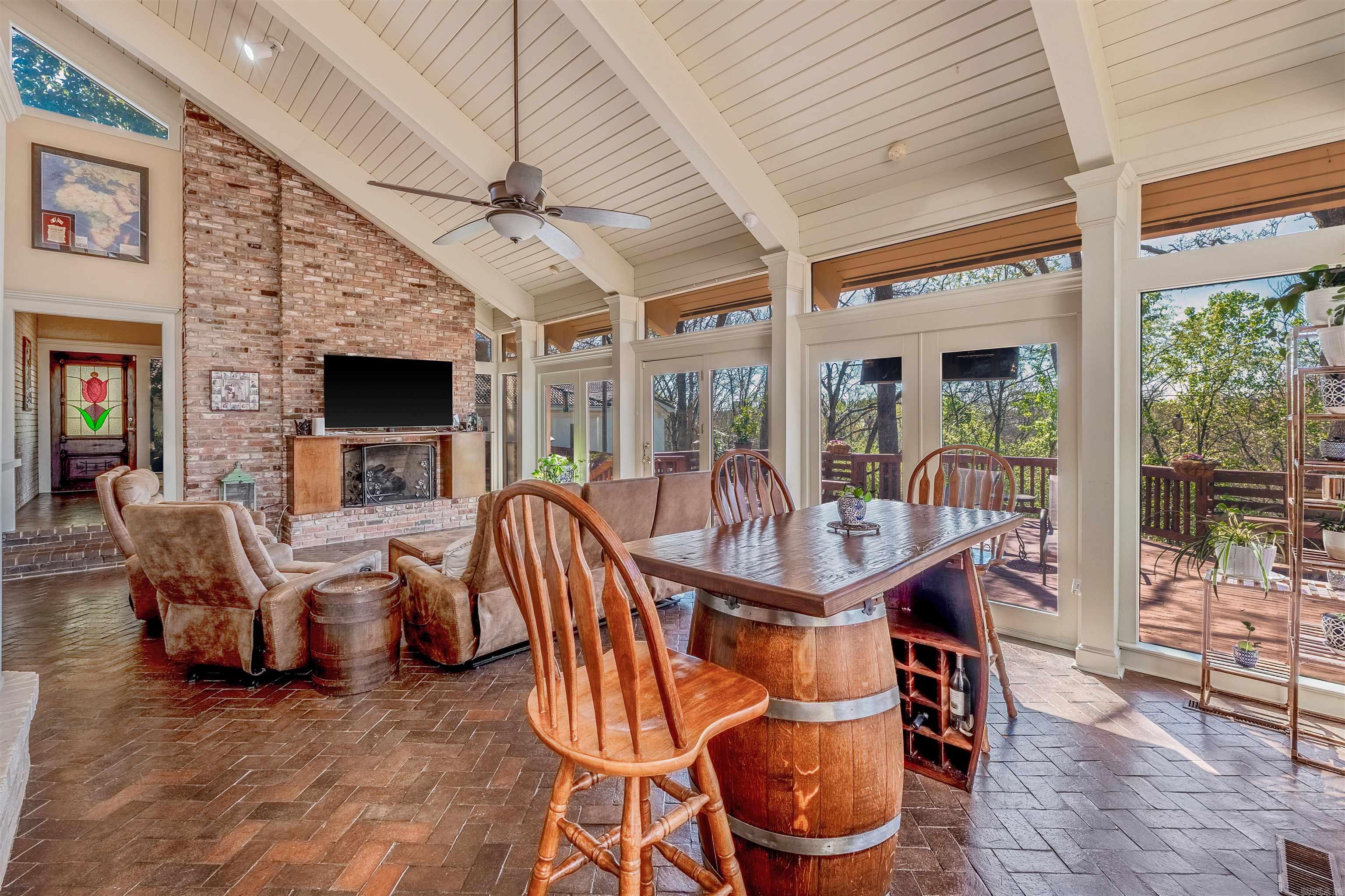 SHADY VALLEY - Residential