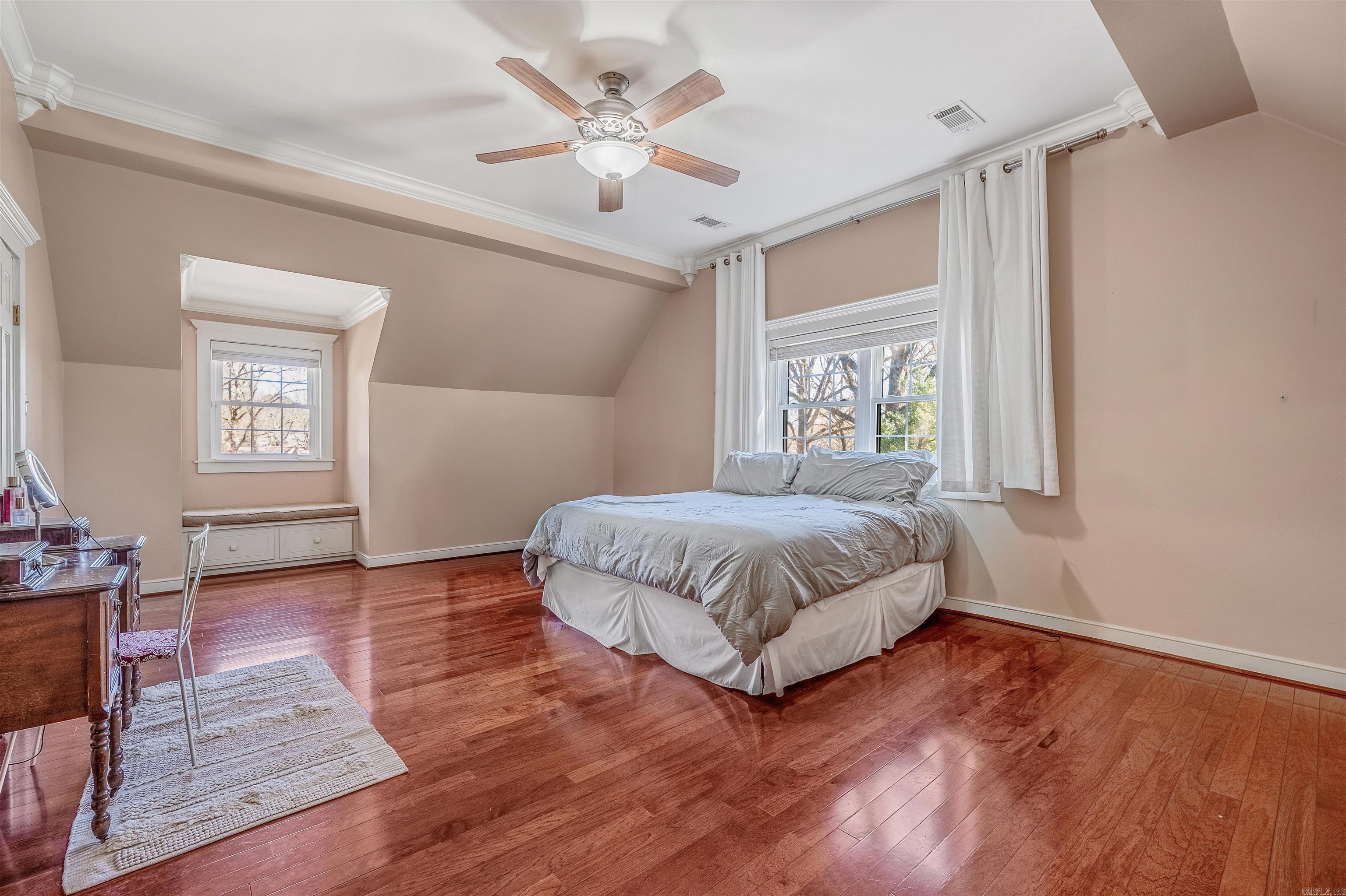 SHADY VALLEY - Residential