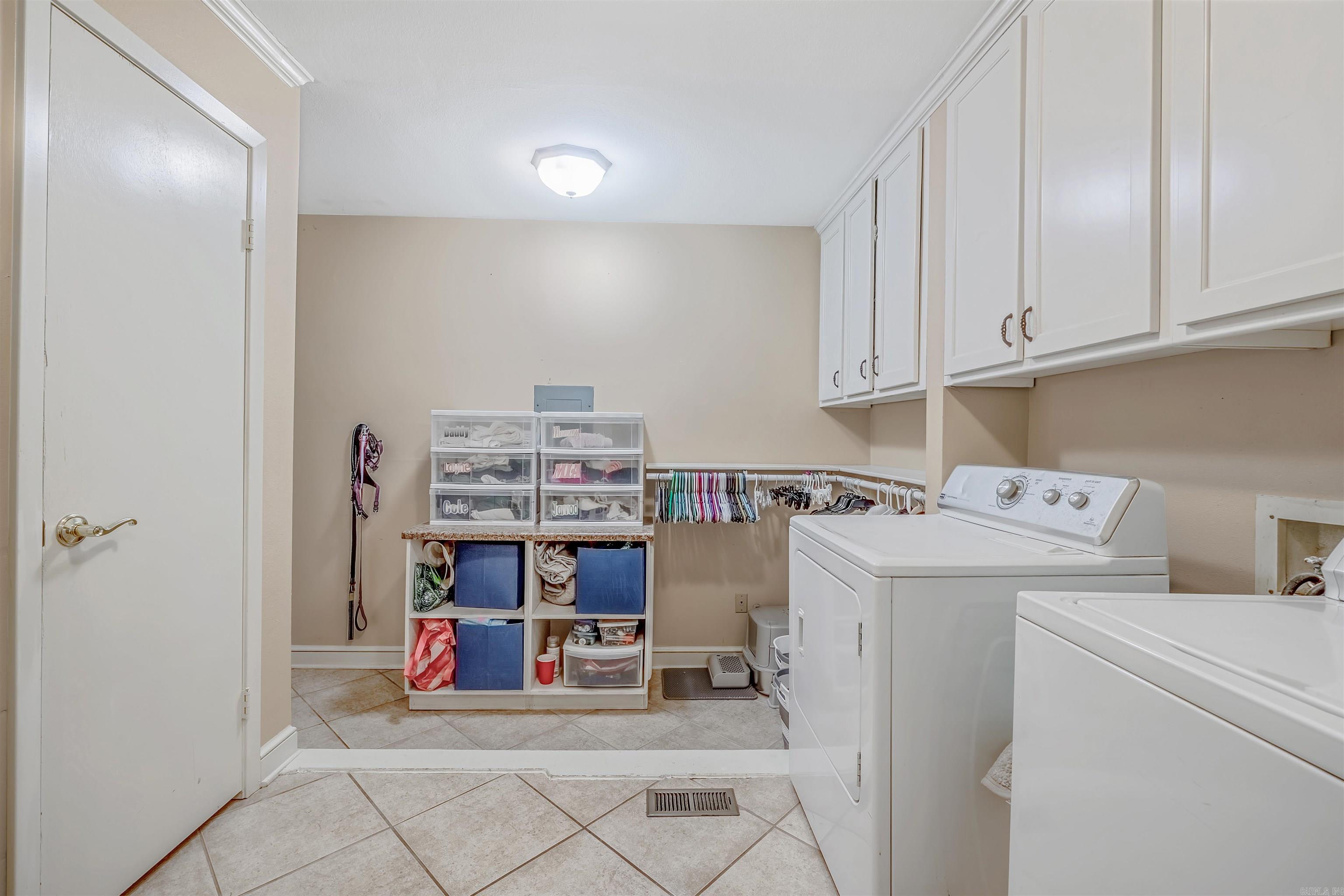 SHADY VALLEY - Residential