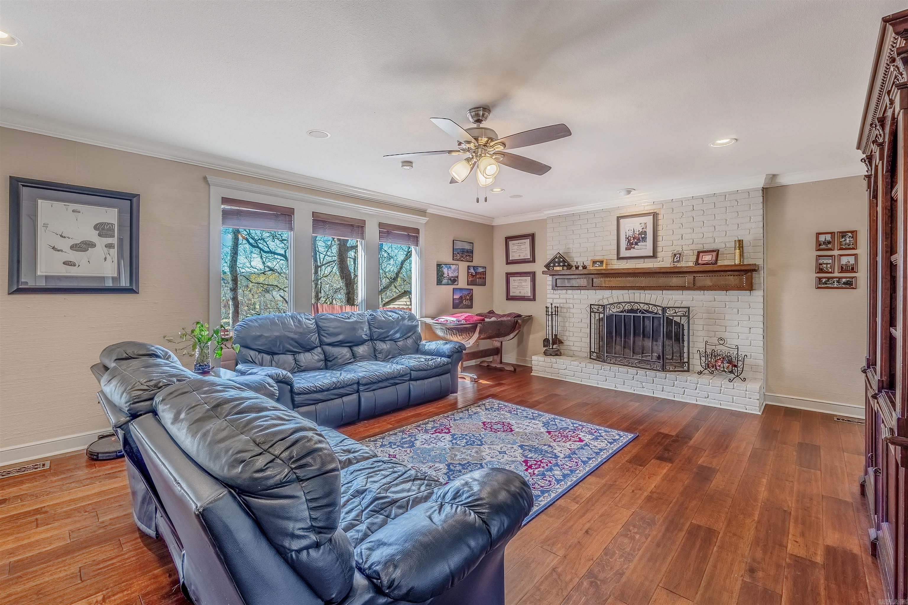 SHADY VALLEY - Residential