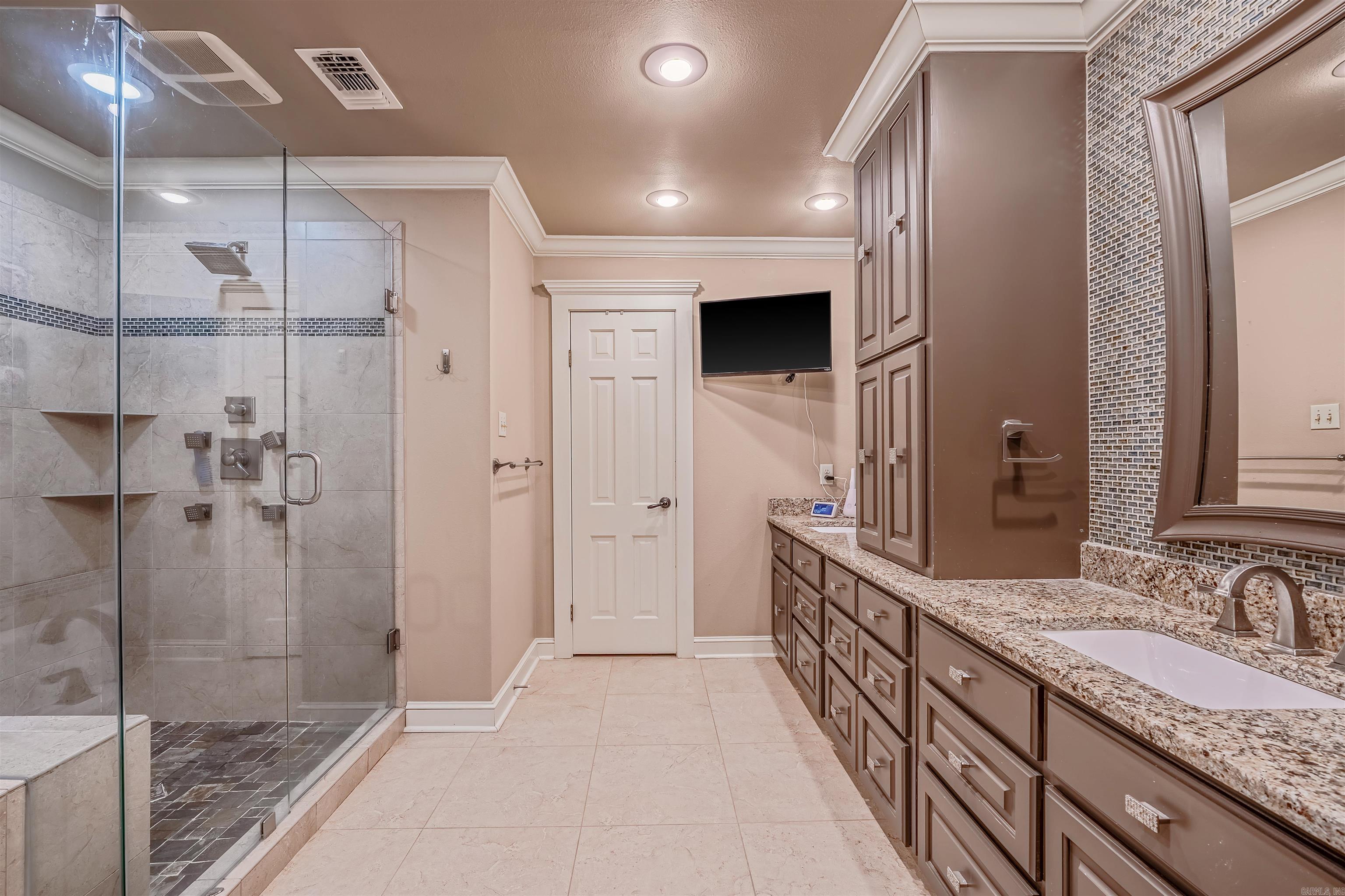 SHADY VALLEY - Residential