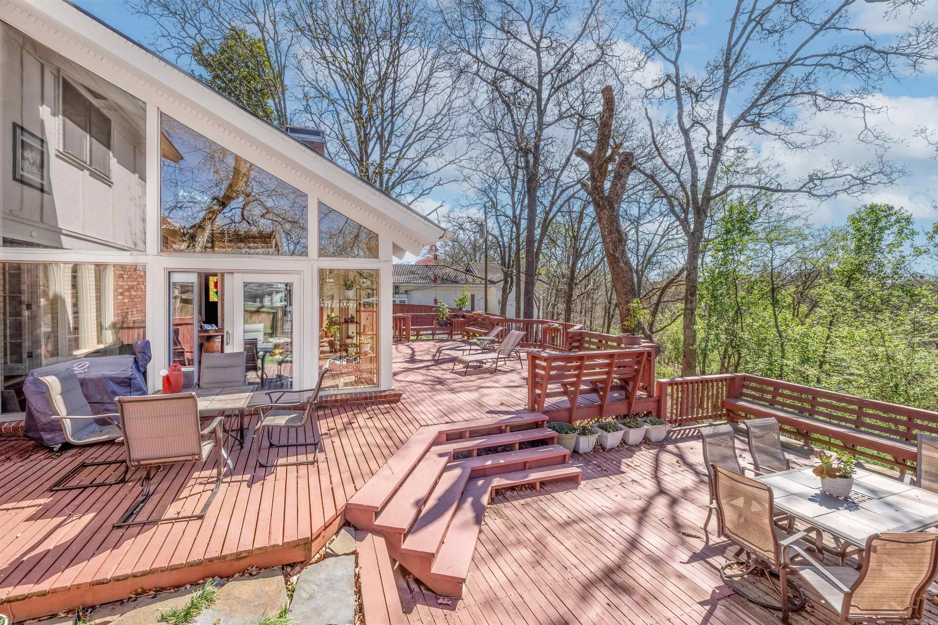 SHADY VALLEY - Residential