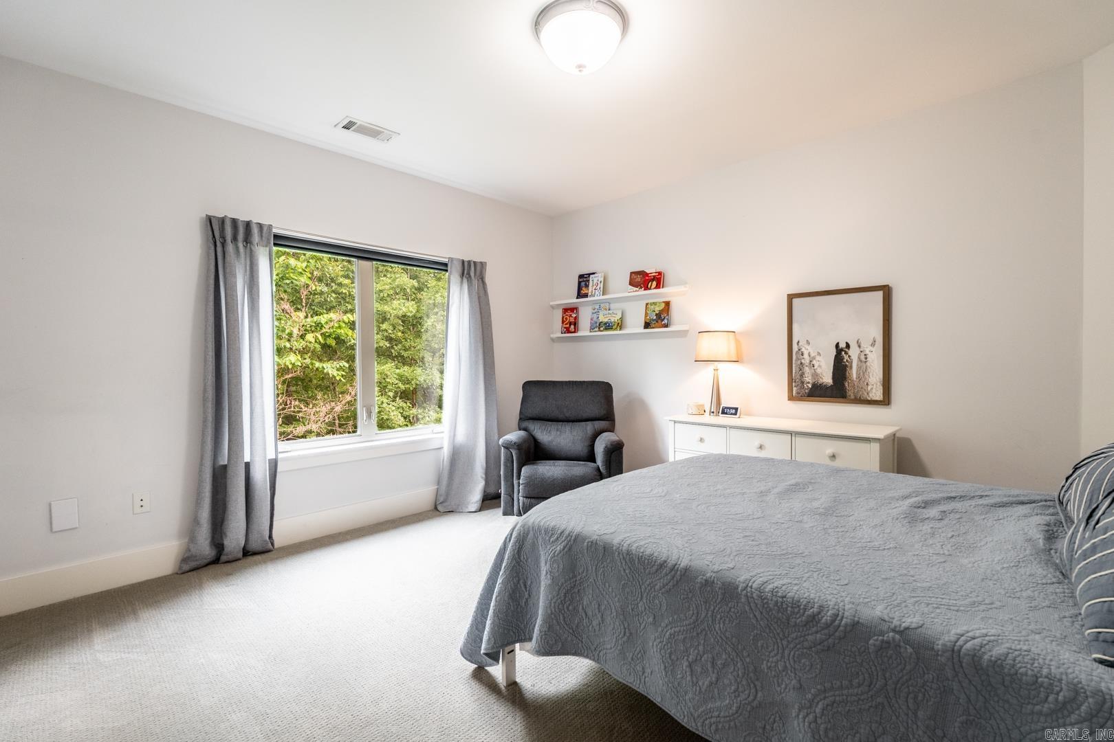 WOODLANDS EDGE - Residential