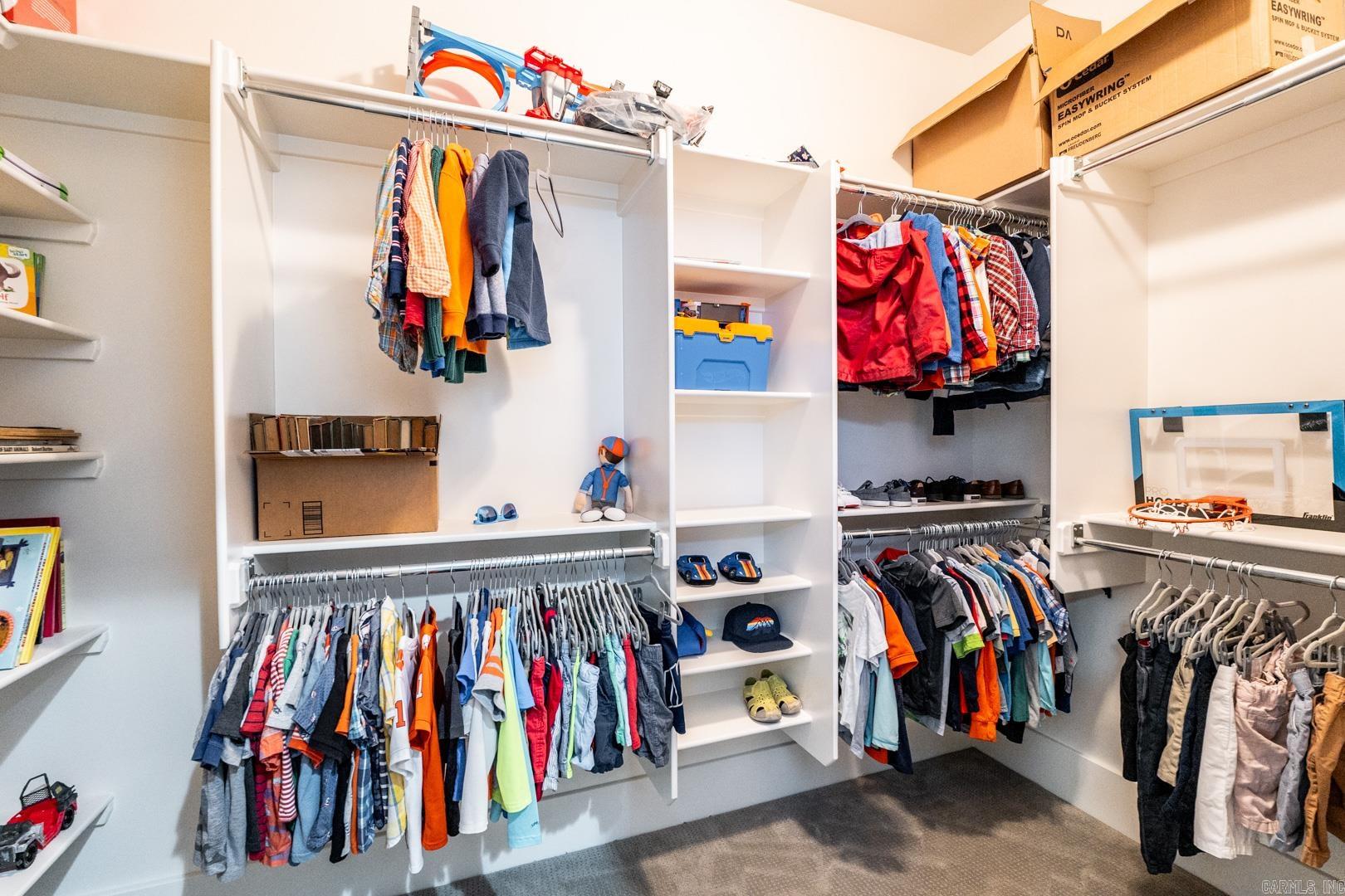 WOODLANDS EDGE - Residential