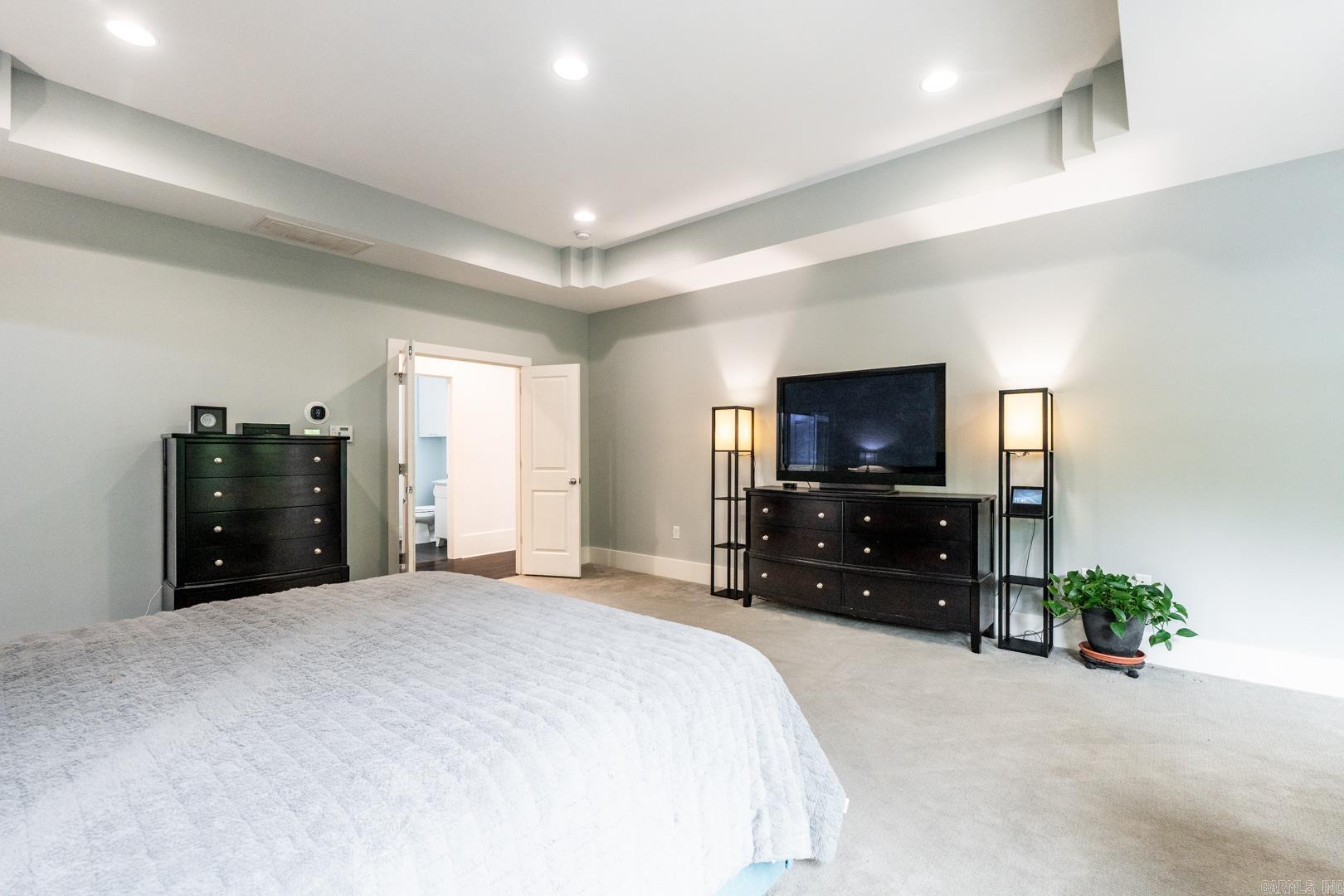 WOODLANDS EDGE - Residential