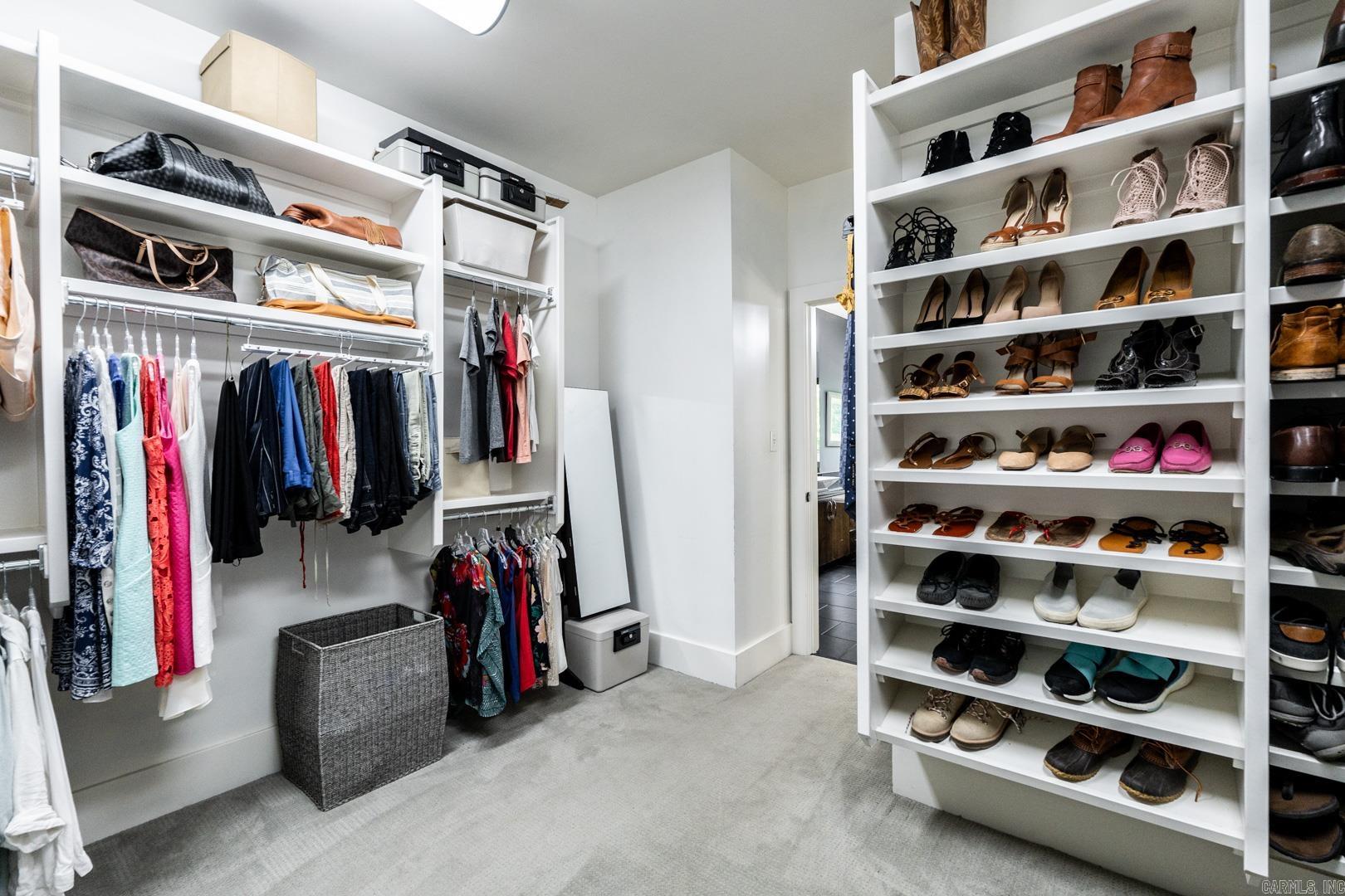 WOODLANDS EDGE - Residential