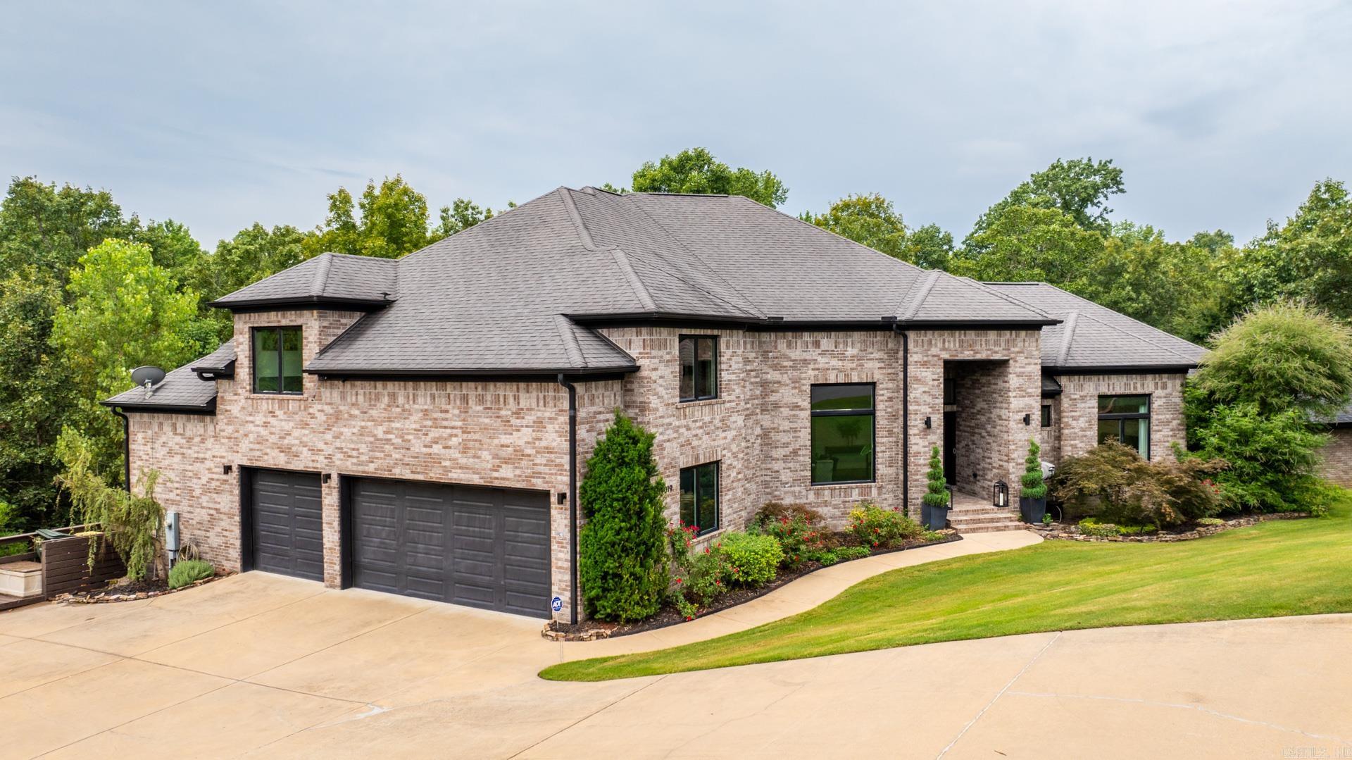 WOODLANDS EDGE - Residential