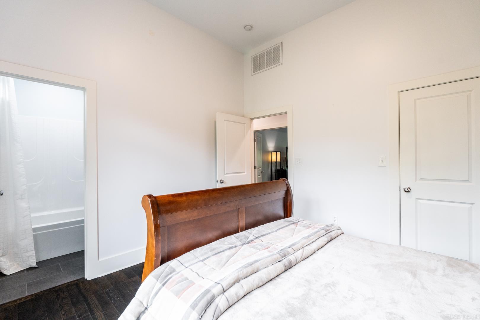 WOODLANDS EDGE - Residential