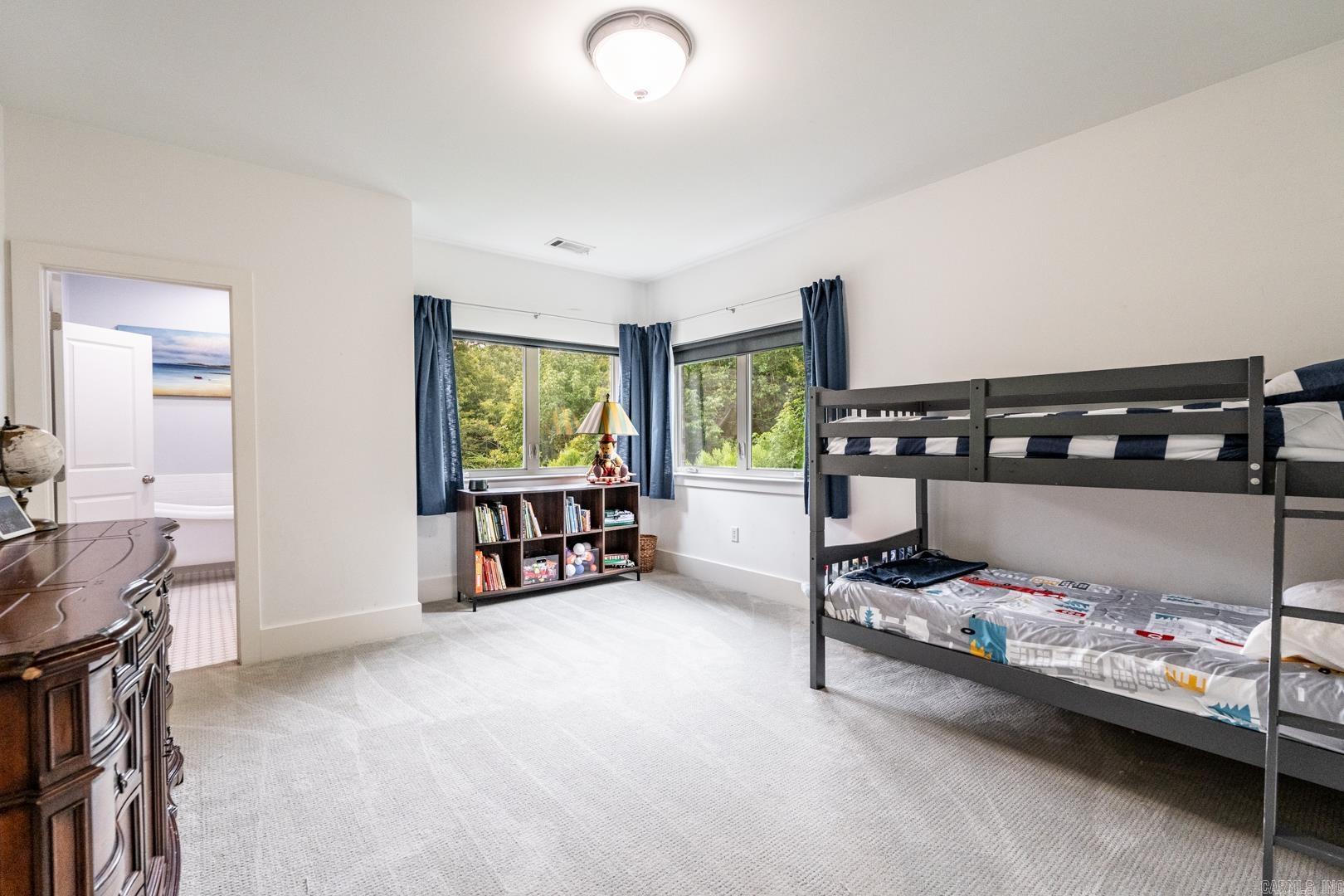 WOODLANDS EDGE - Residential