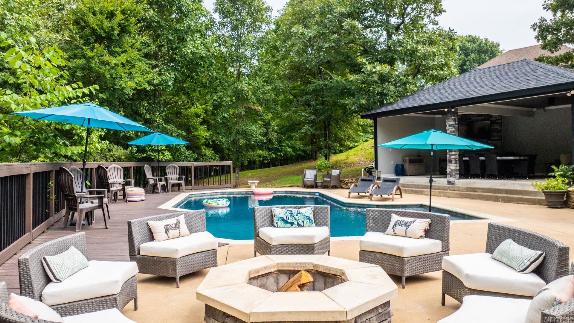 WOODLANDS EDGE - Residential