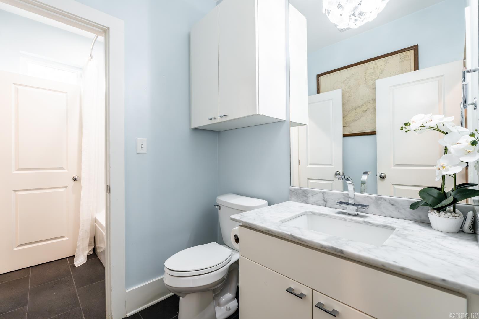 WOODLANDS EDGE - Residential